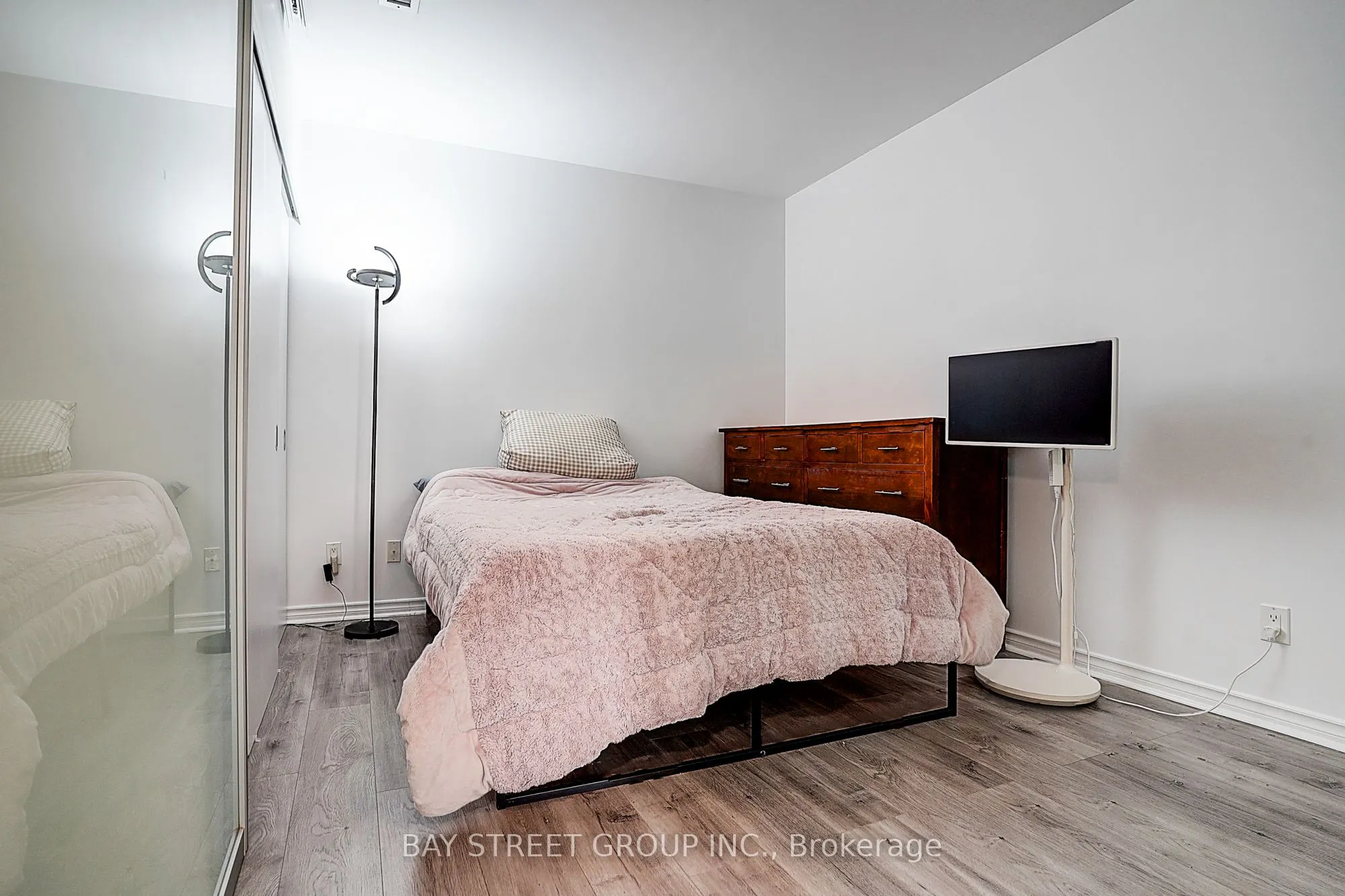 75 St Nicholas Street, #307