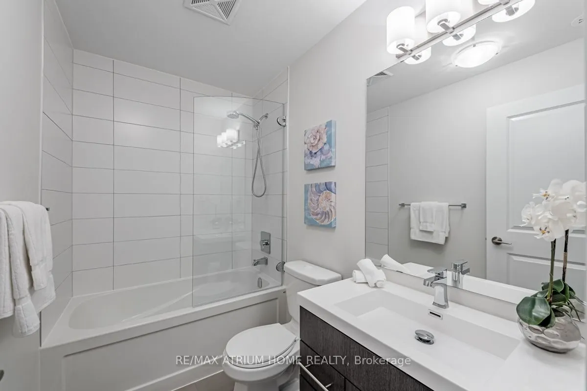 780 Sheppard Avenue E #18