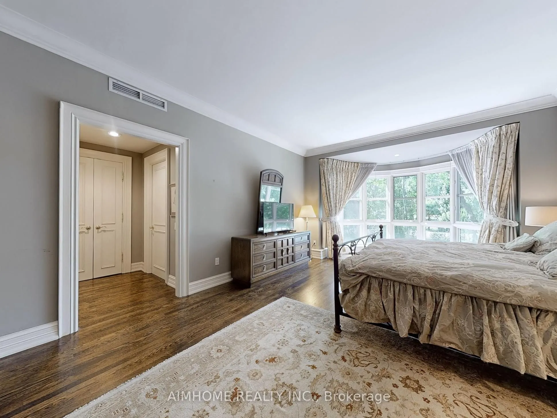 2 Chedington Place, #2C