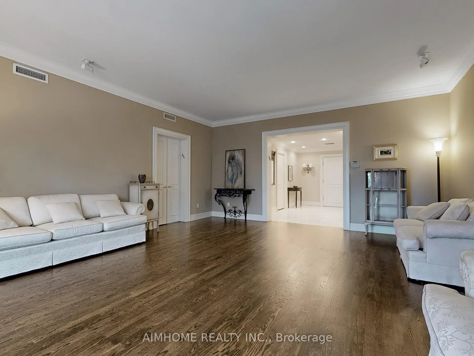 2 Chedington Place, #2C