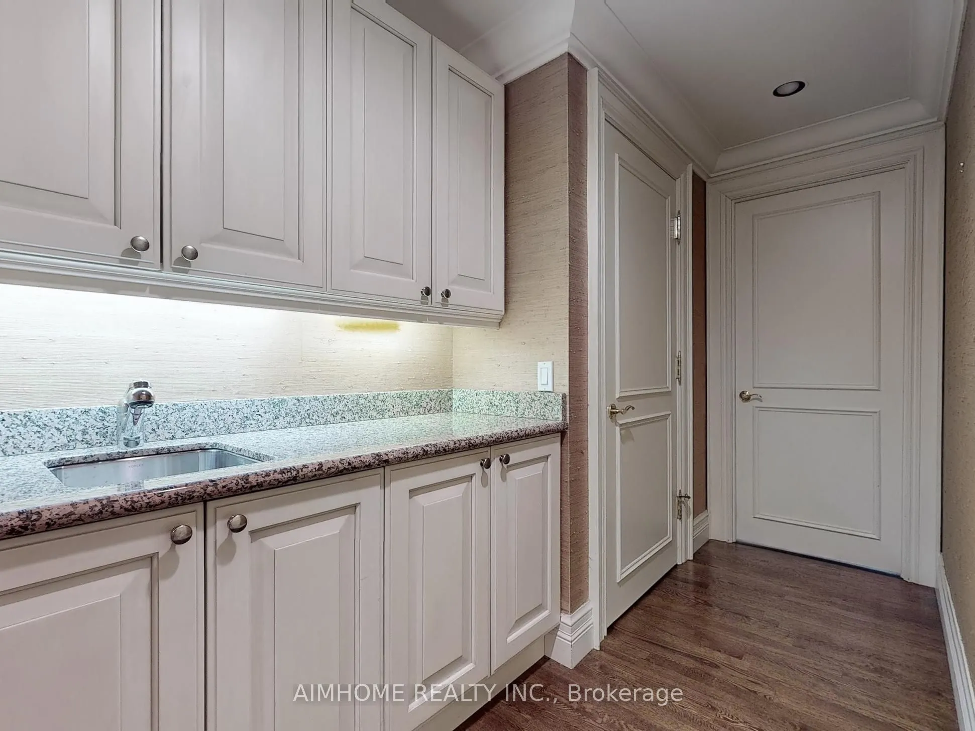 2 Chedington Place, #2C