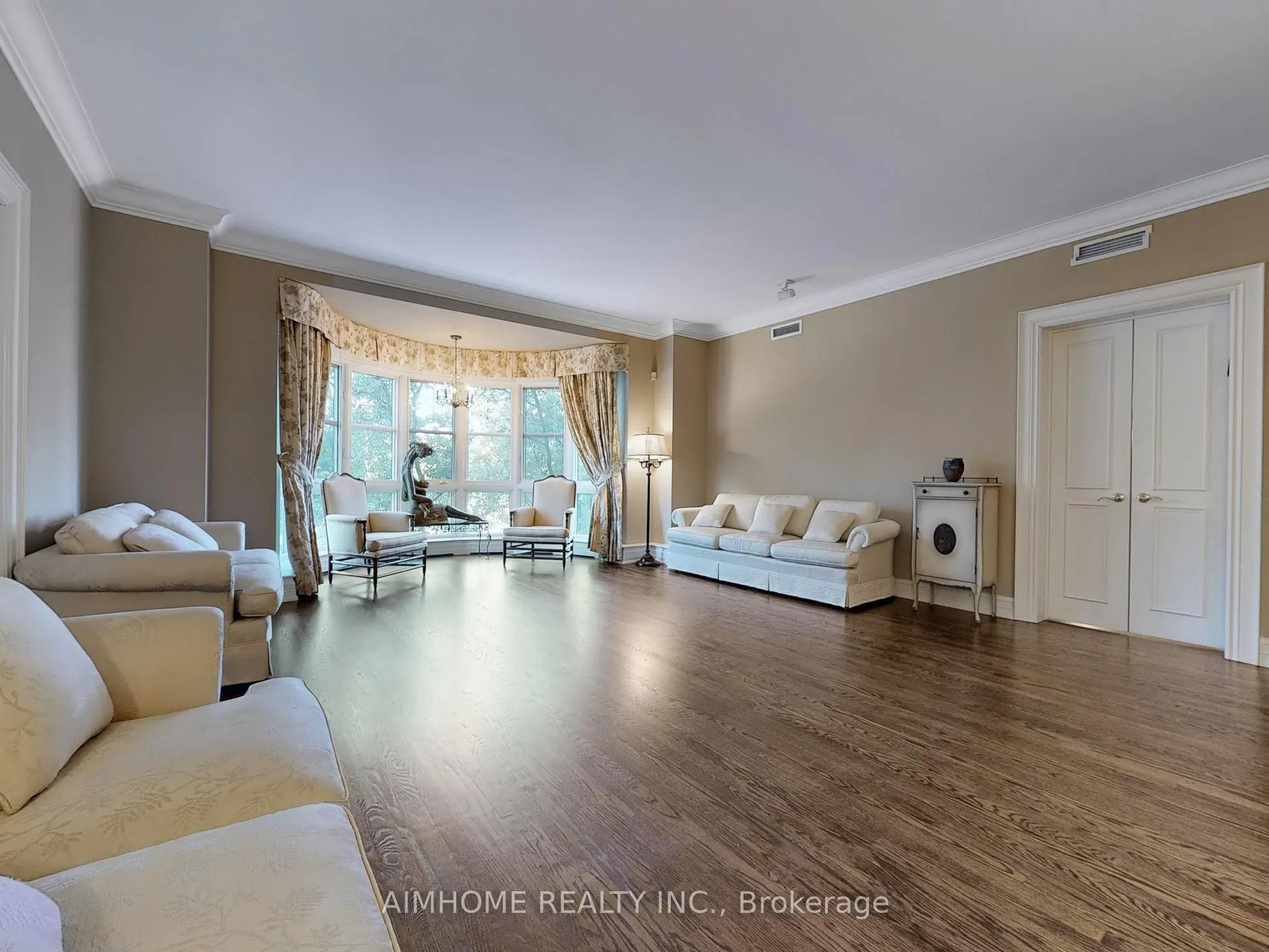 2 Chedington Place, #2C