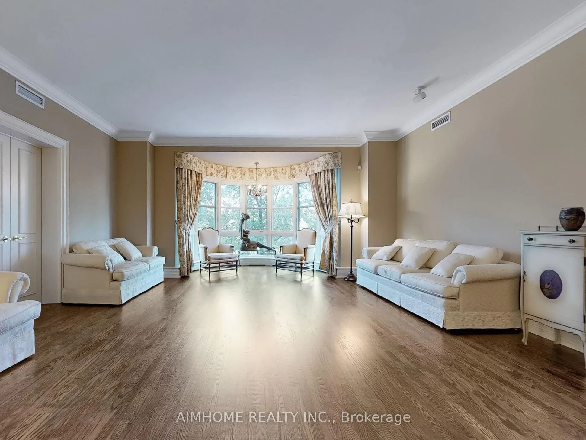 2 Chedington Place, #2C