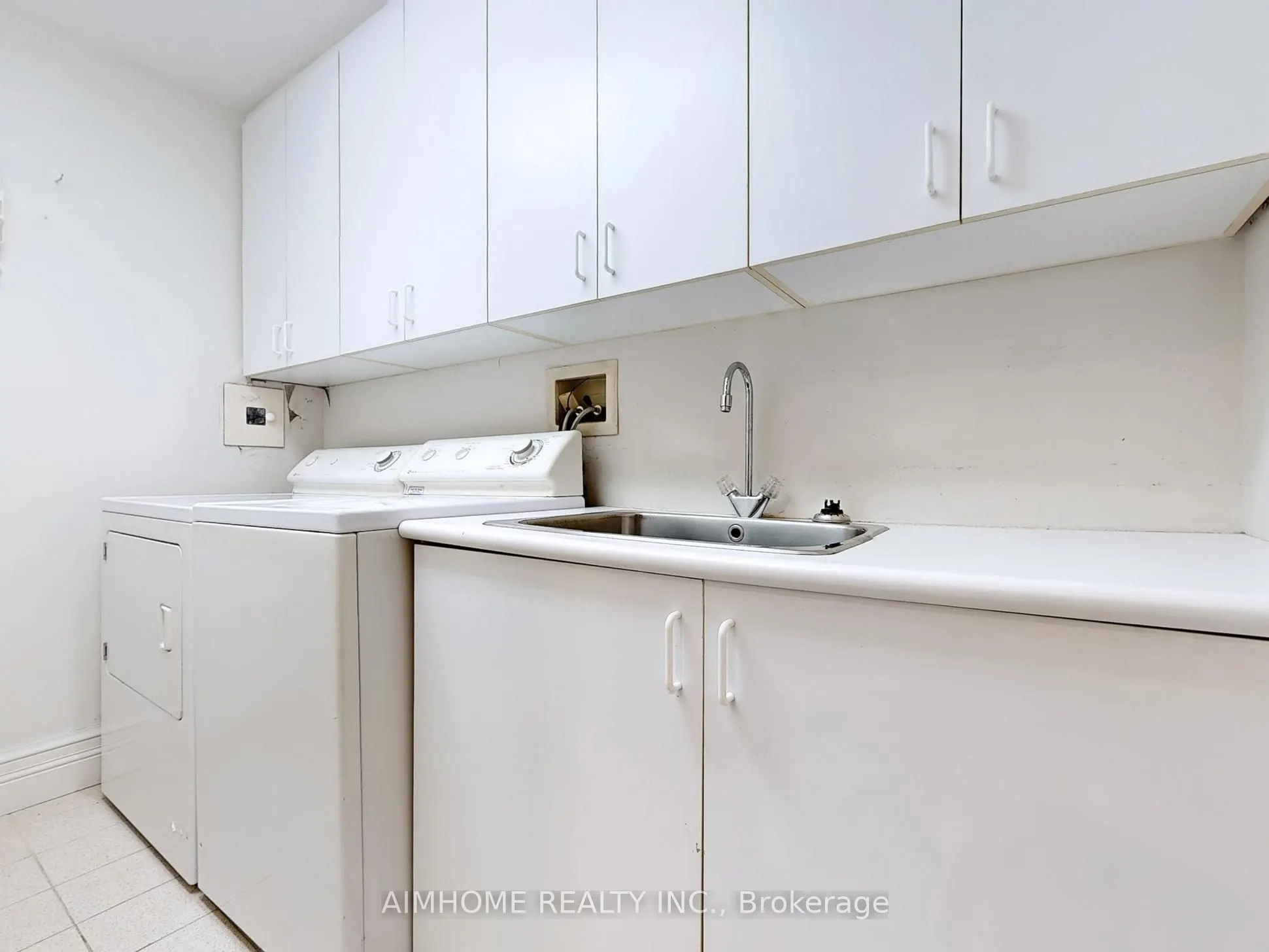 2 Chedington Place, #2C