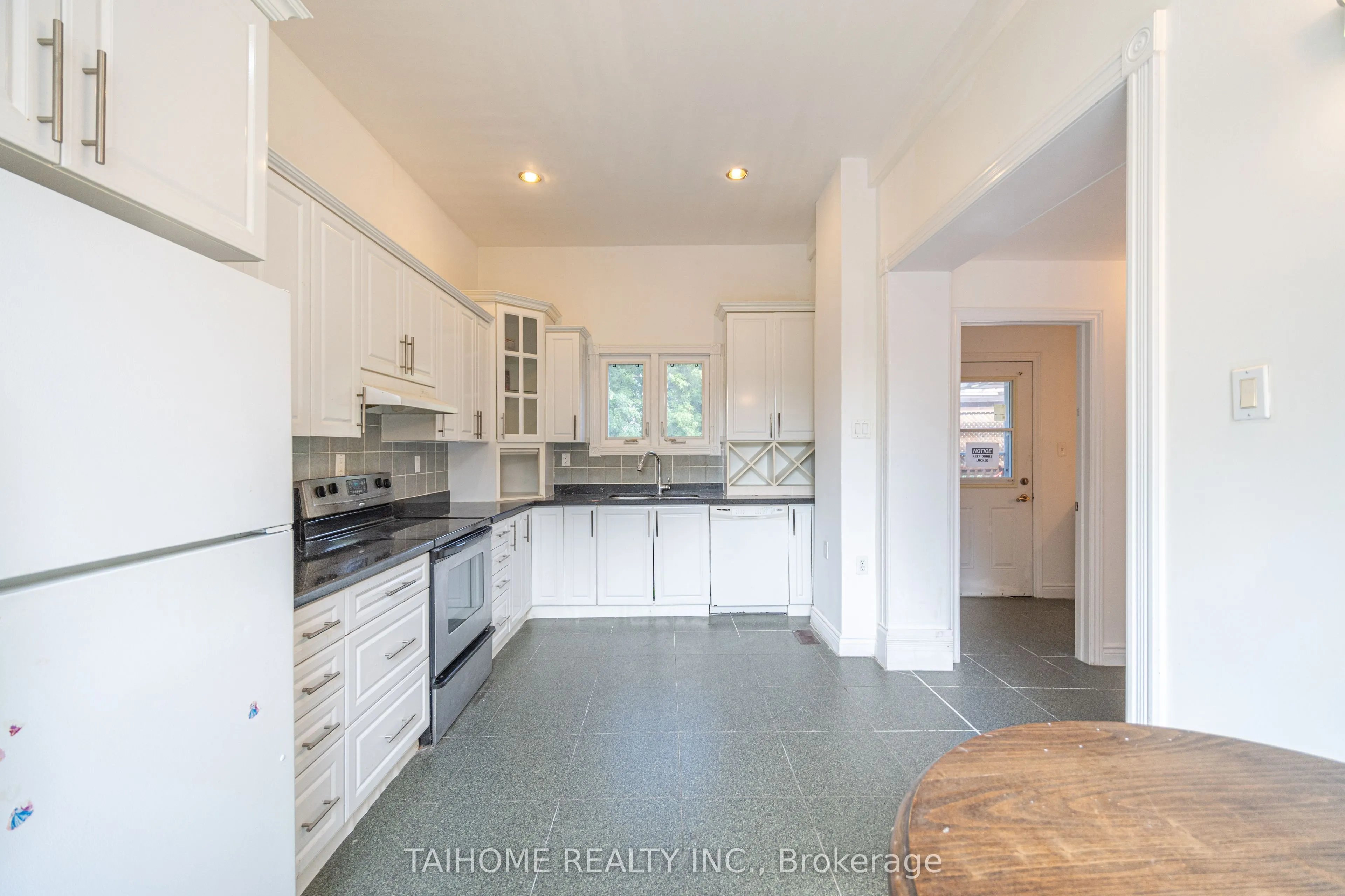 47 Dromore Crescent