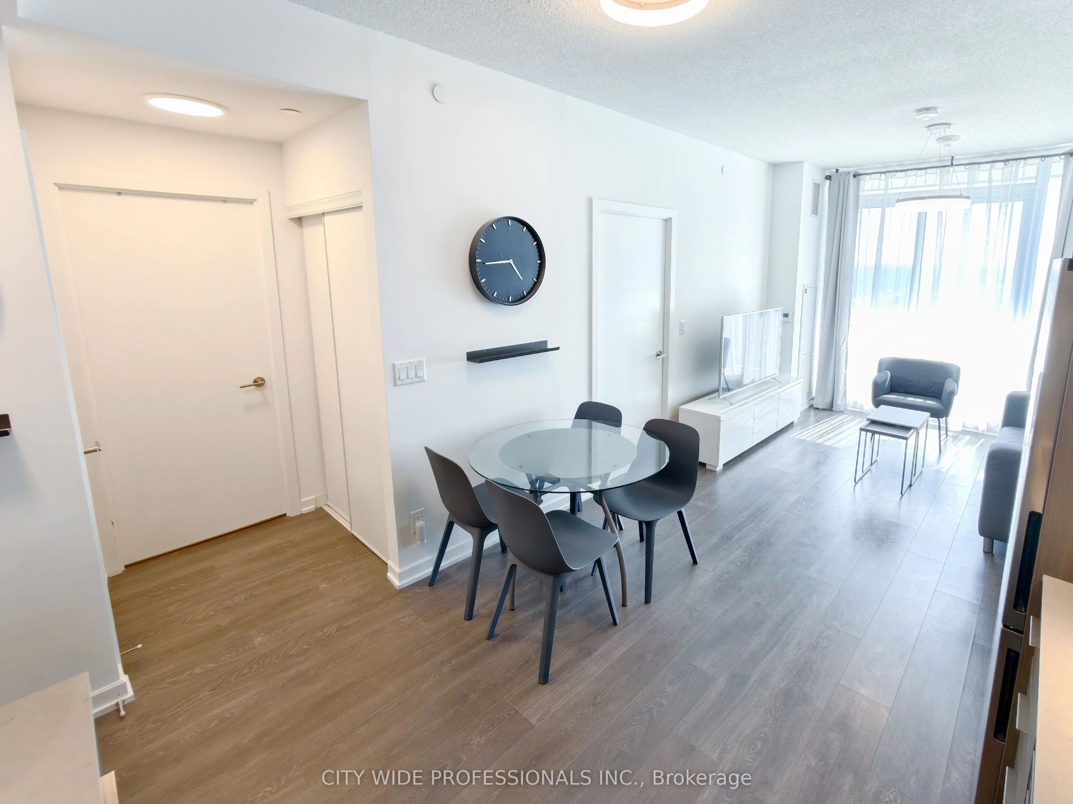 38 Forest Manor Road, #1208