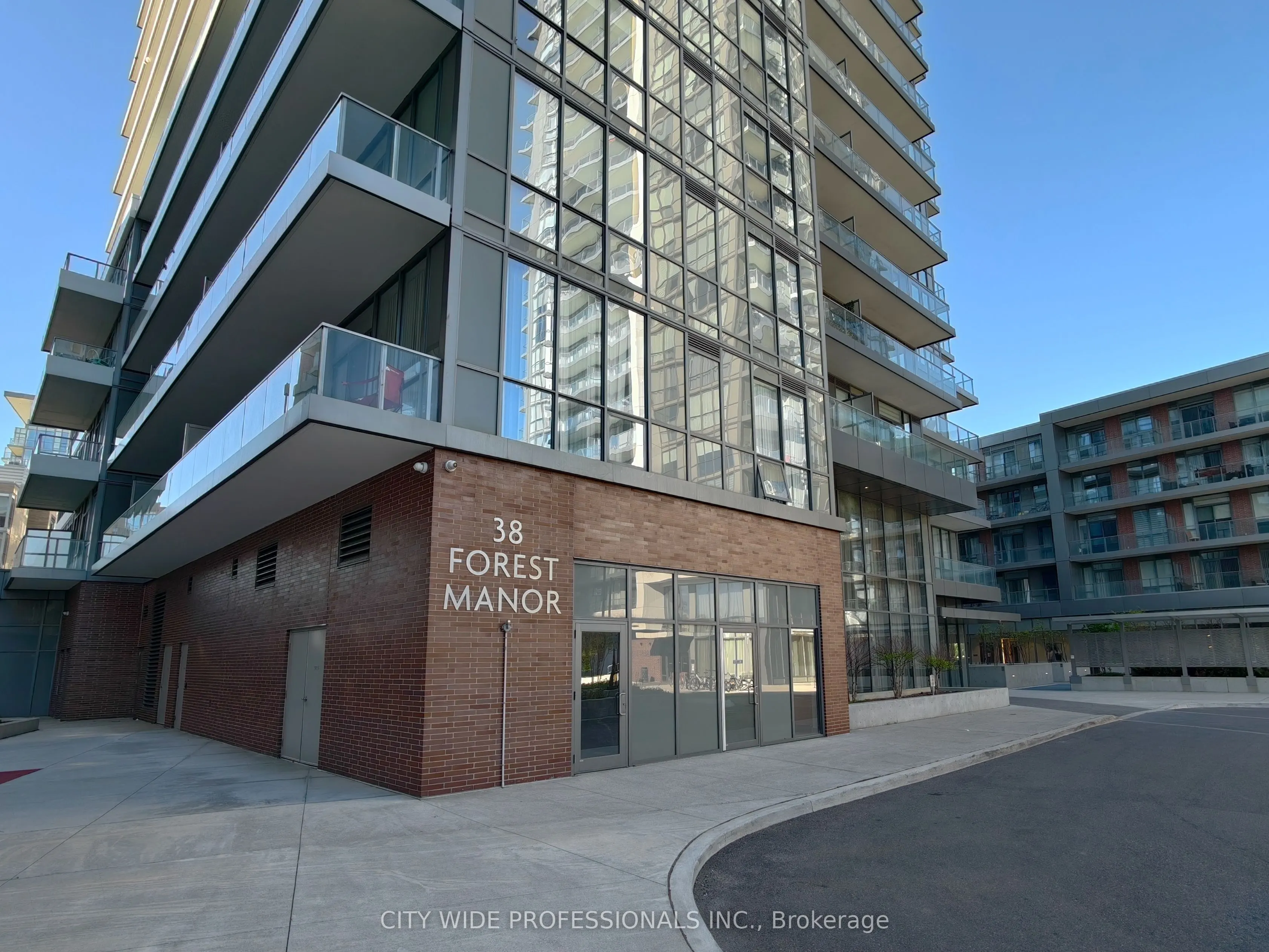 38 Forest Manor Road, #1208