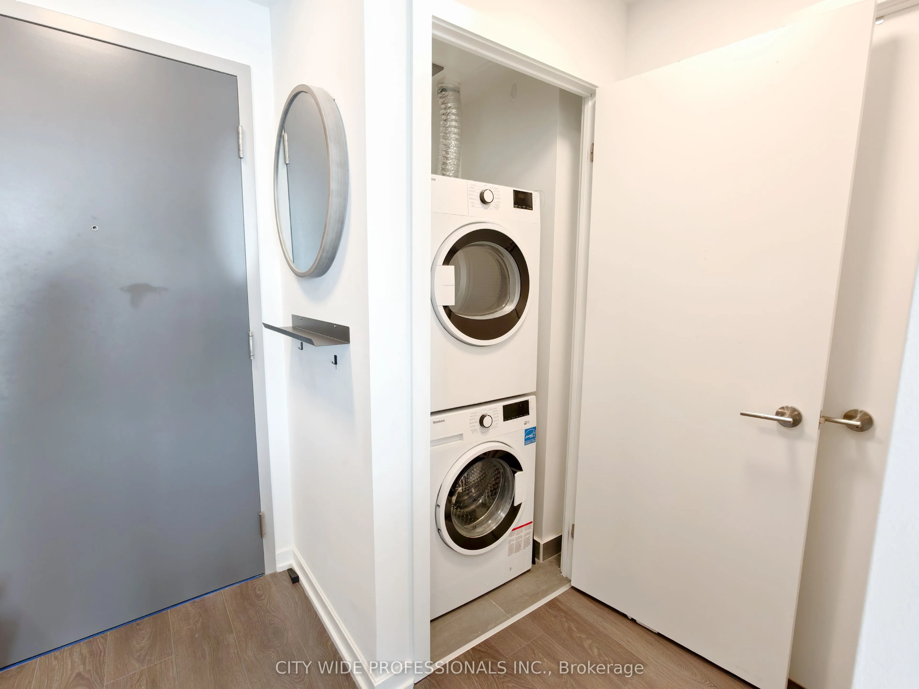 38 Forest Manor Road, #1208