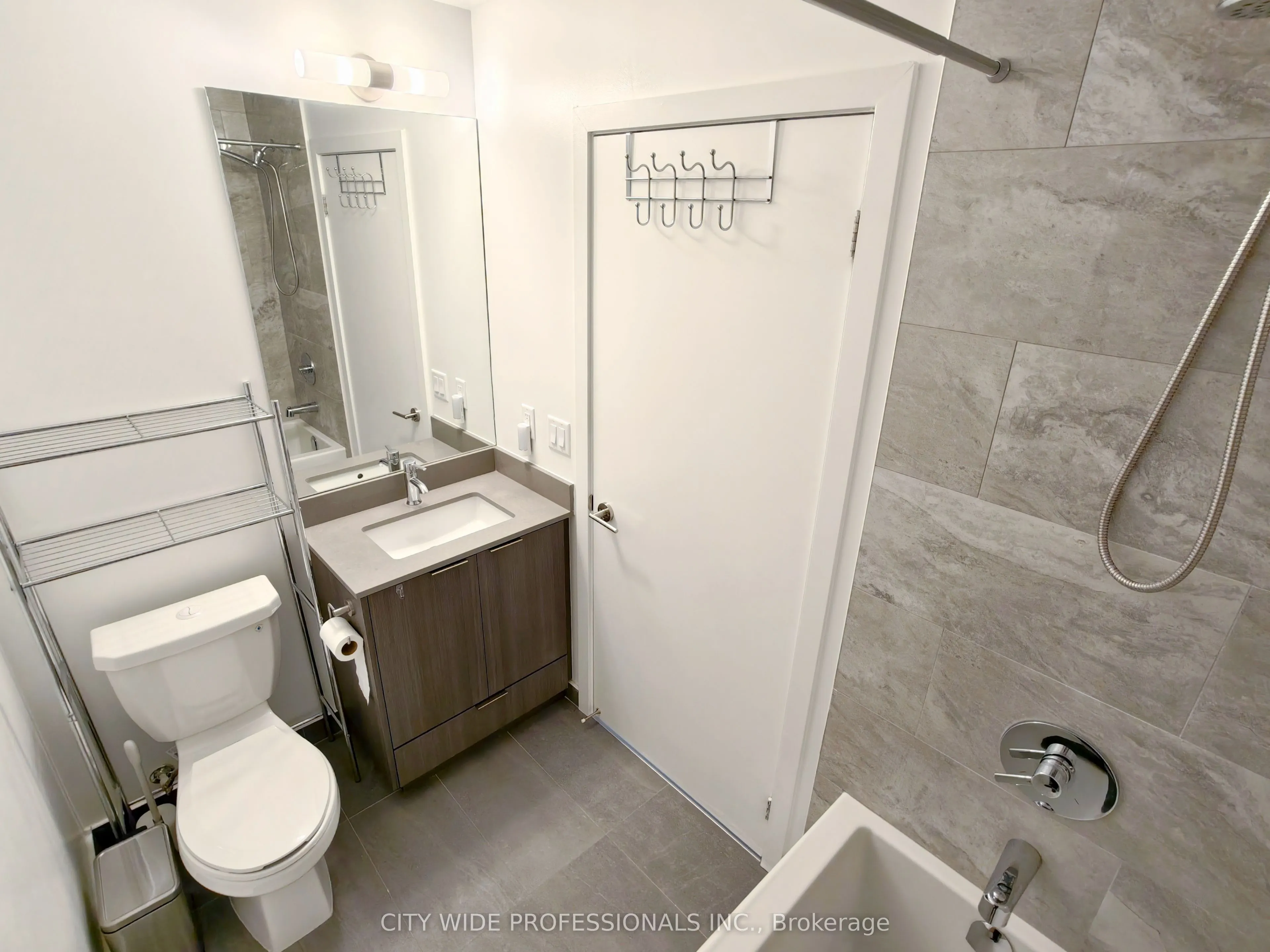 38 Forest Manor Road, #1208