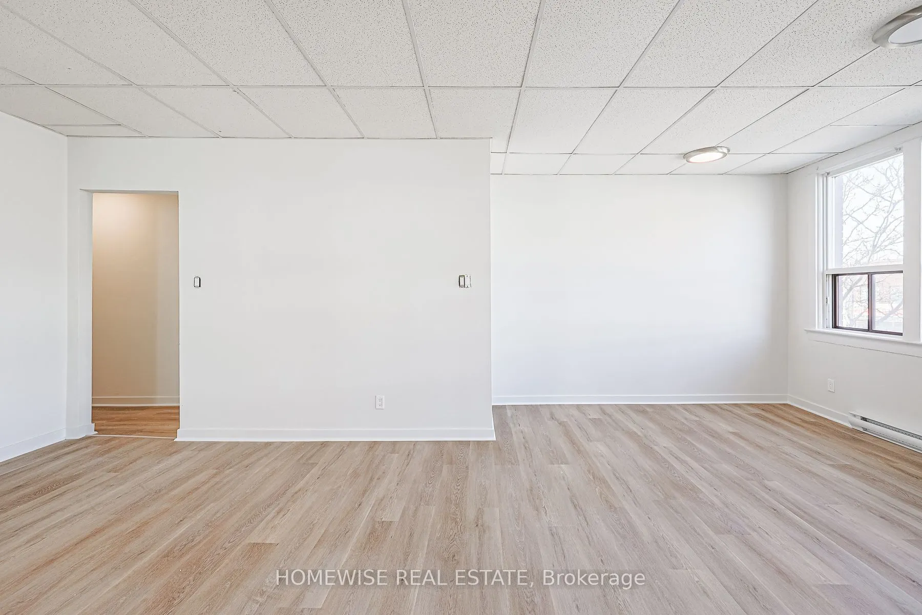 571 St Clair Avenue W