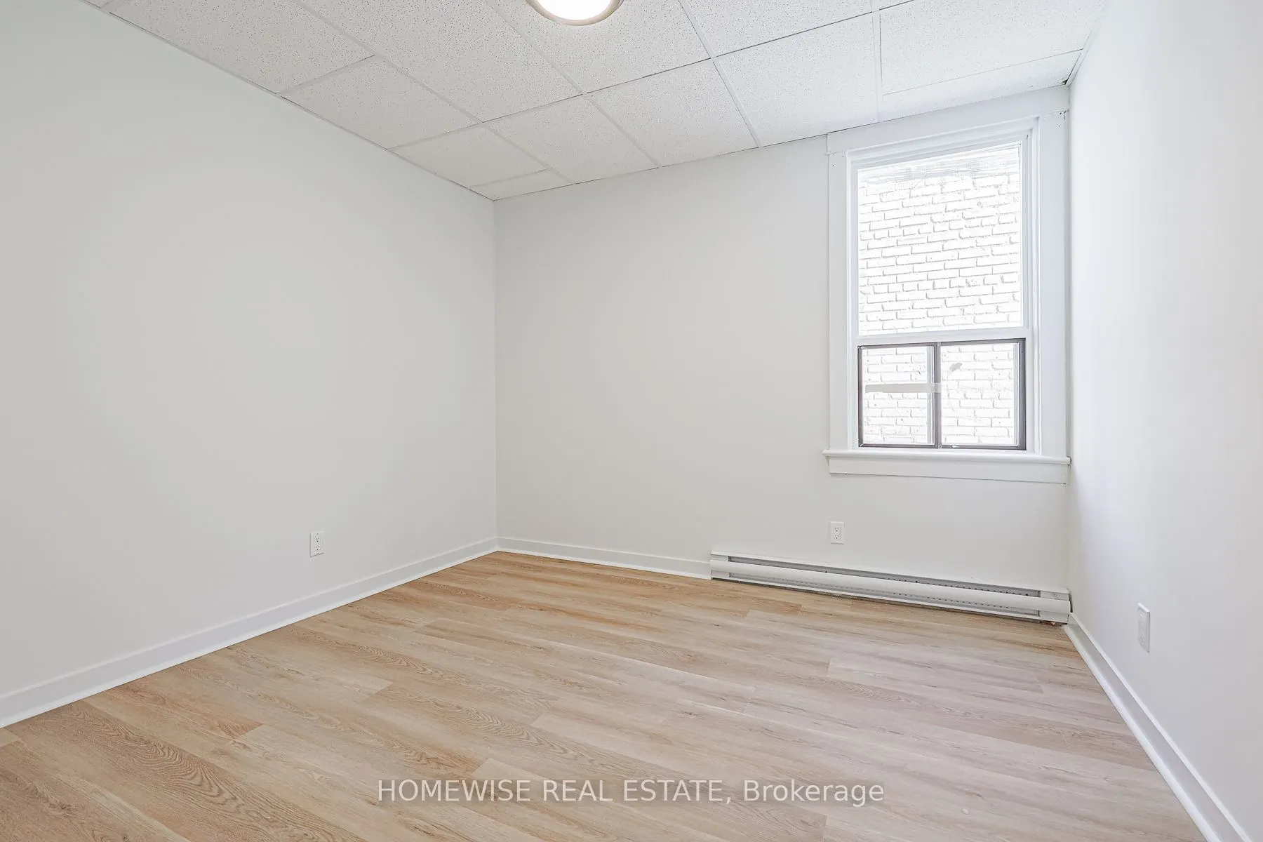 571 St Clair Avenue W