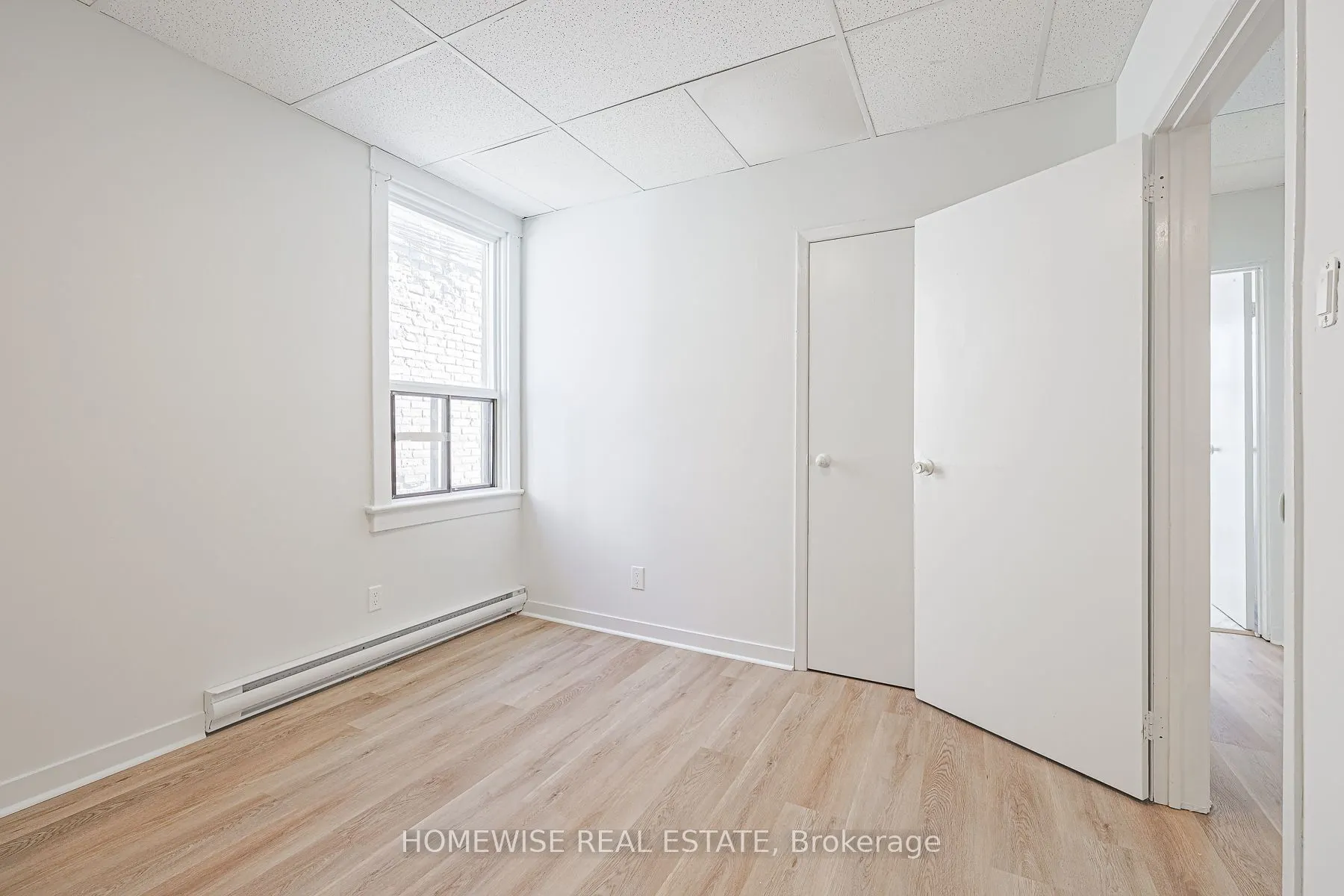 571 St Clair Avenue W