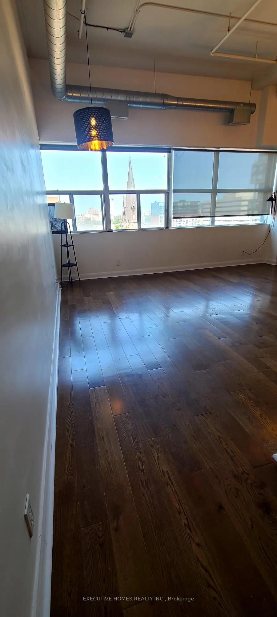 700 King Street W, #1004