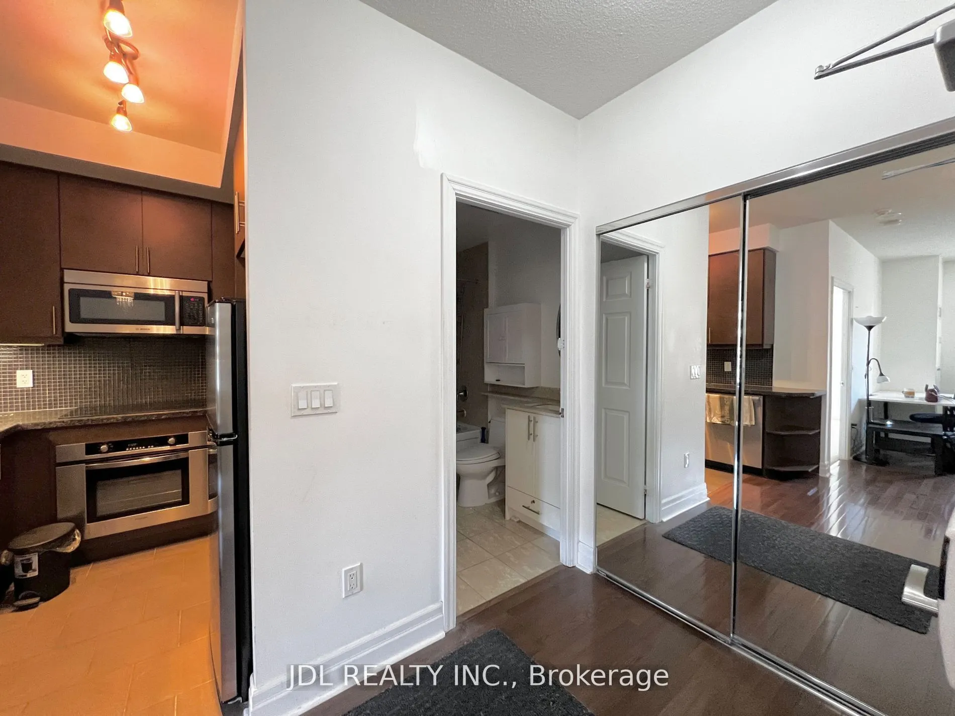 35 Balmuto Street #1507