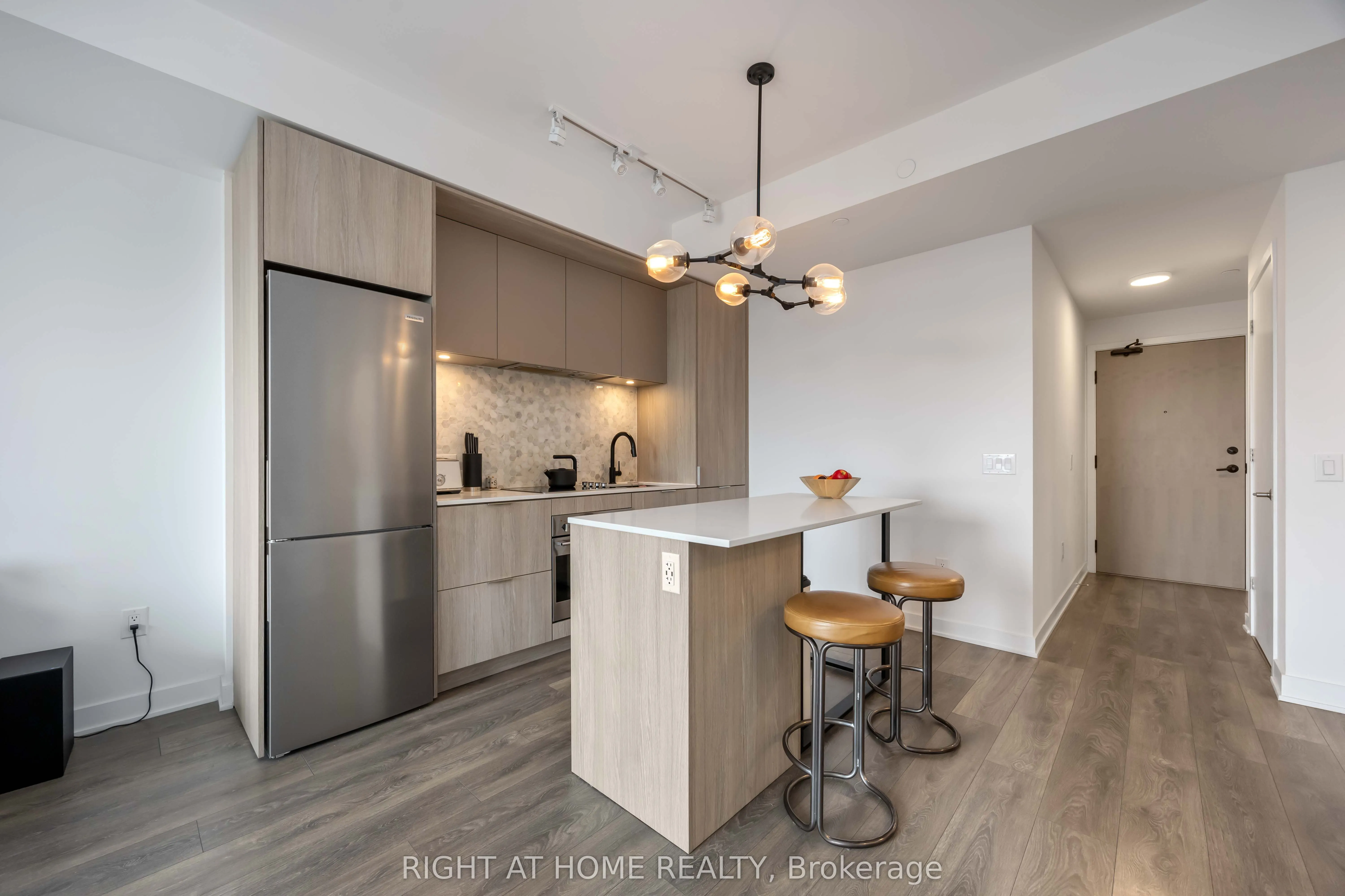 130 River Street, #601