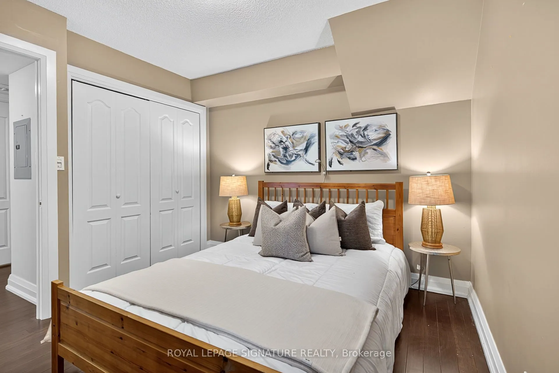 12 Sudbury Street, #411