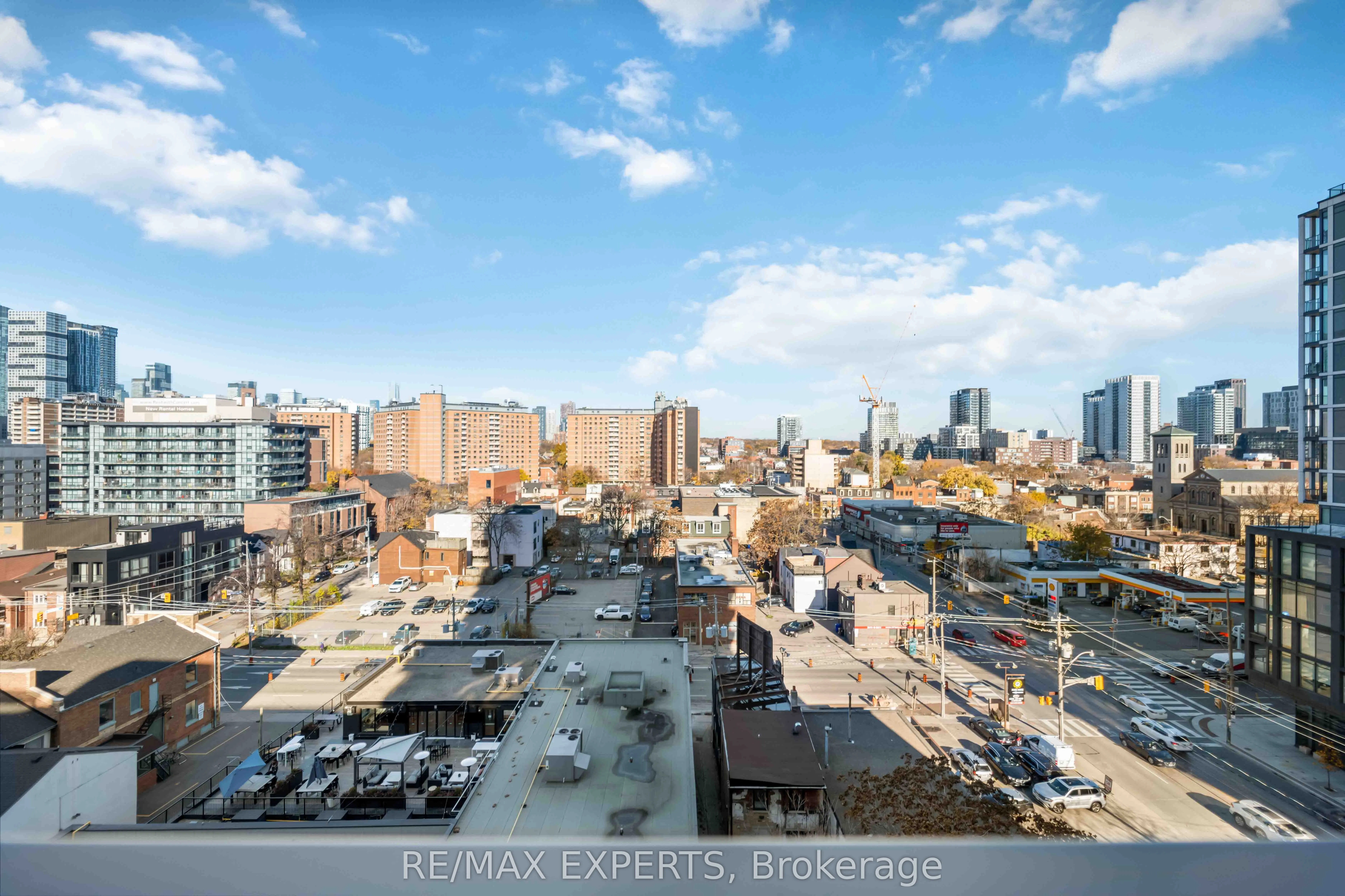 120 Parliament Street, #902