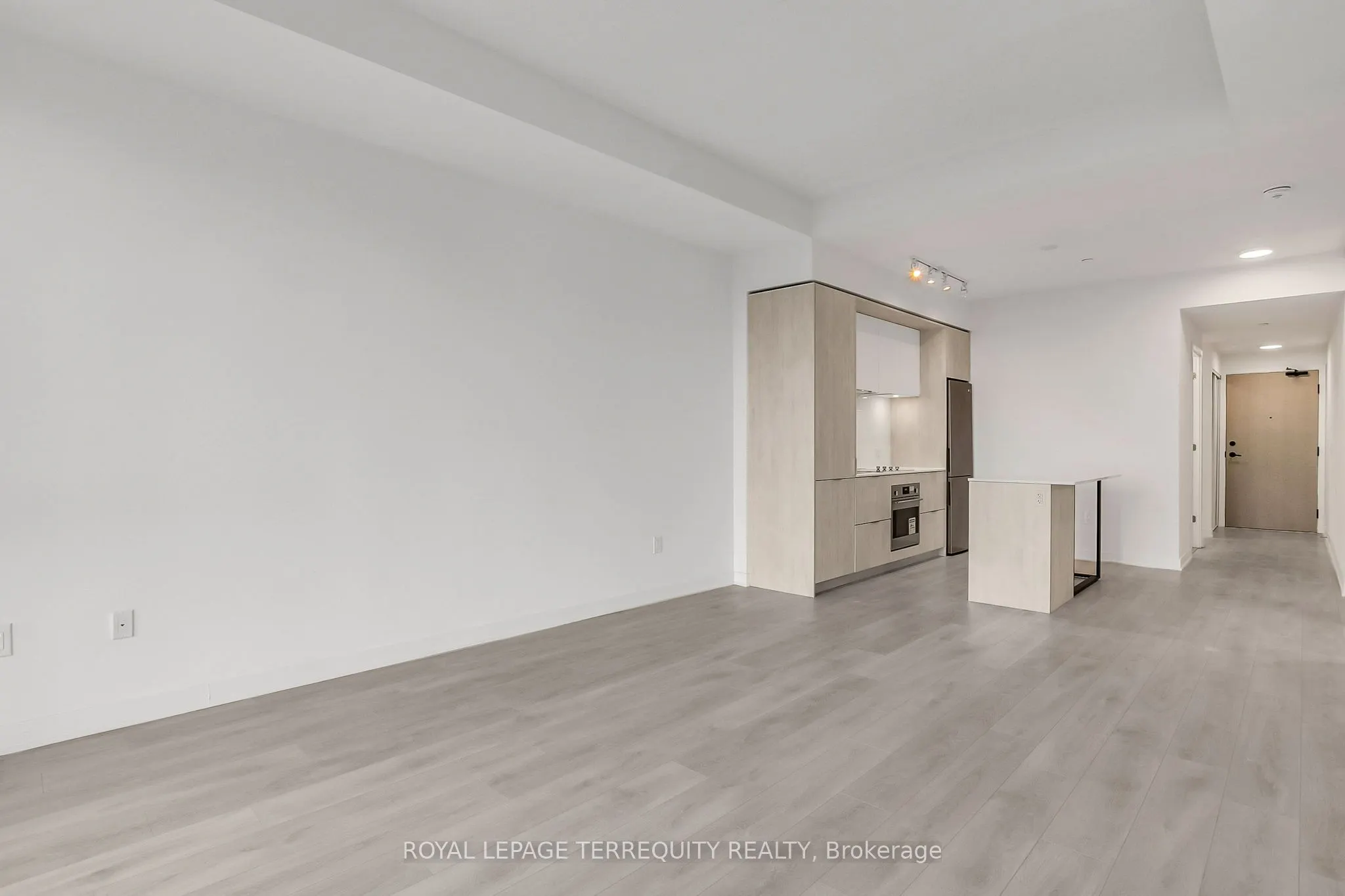 130 River Street, #205