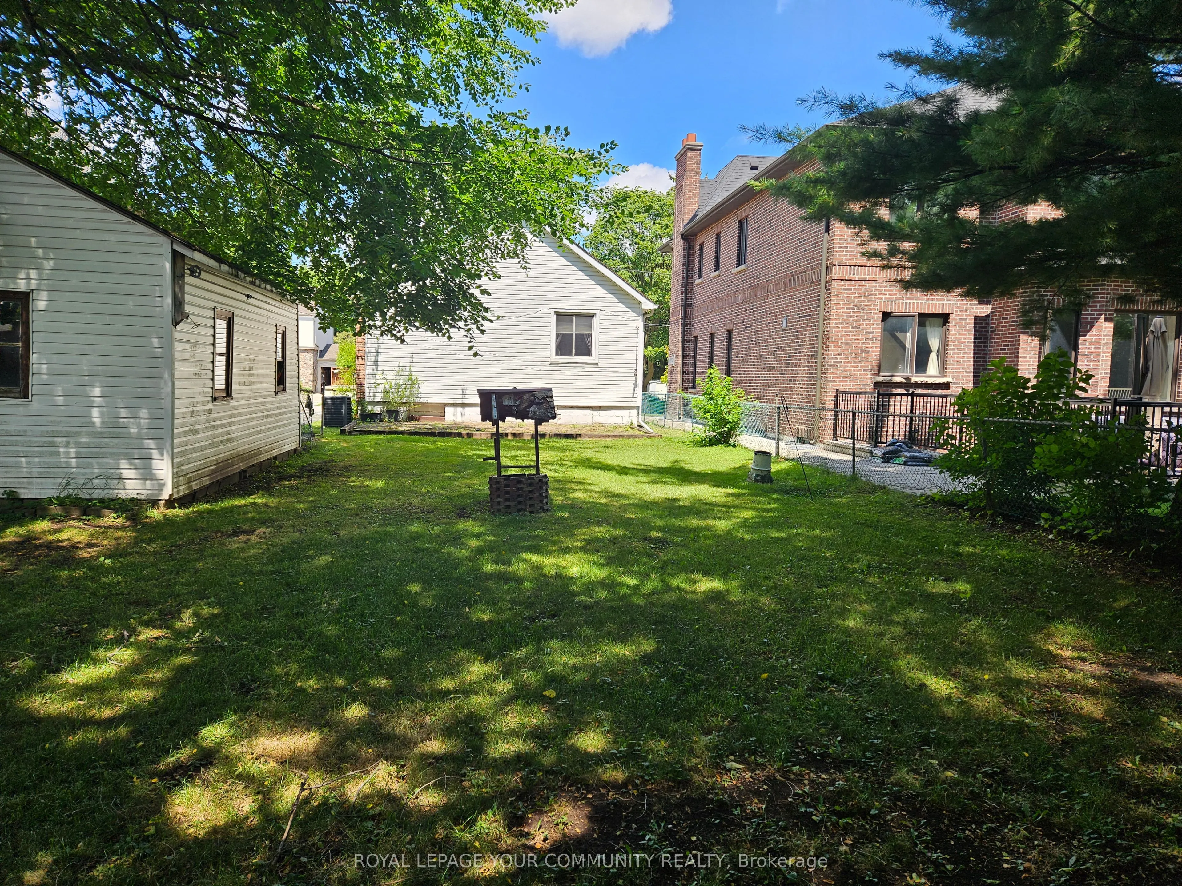 317 Connaught Avenue