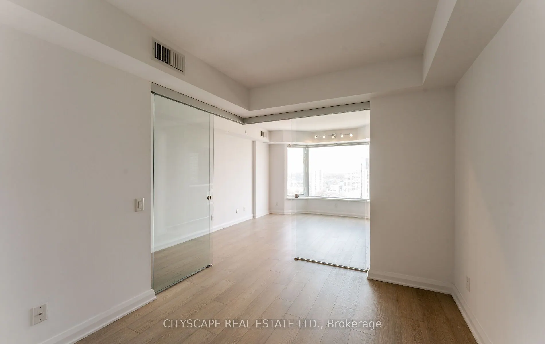 155 Yorkville Avenue, #2120