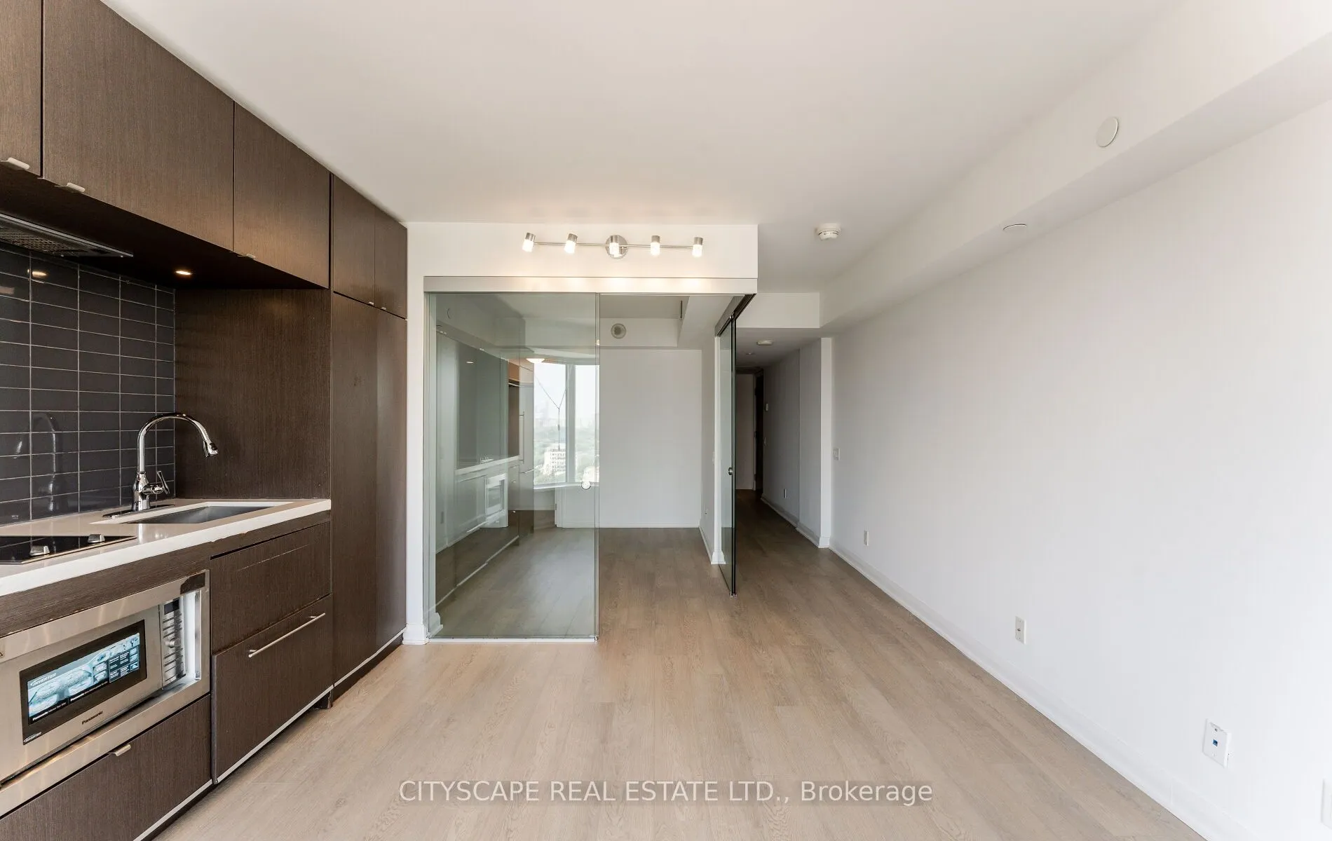 155 Yorkville Avenue, #2120