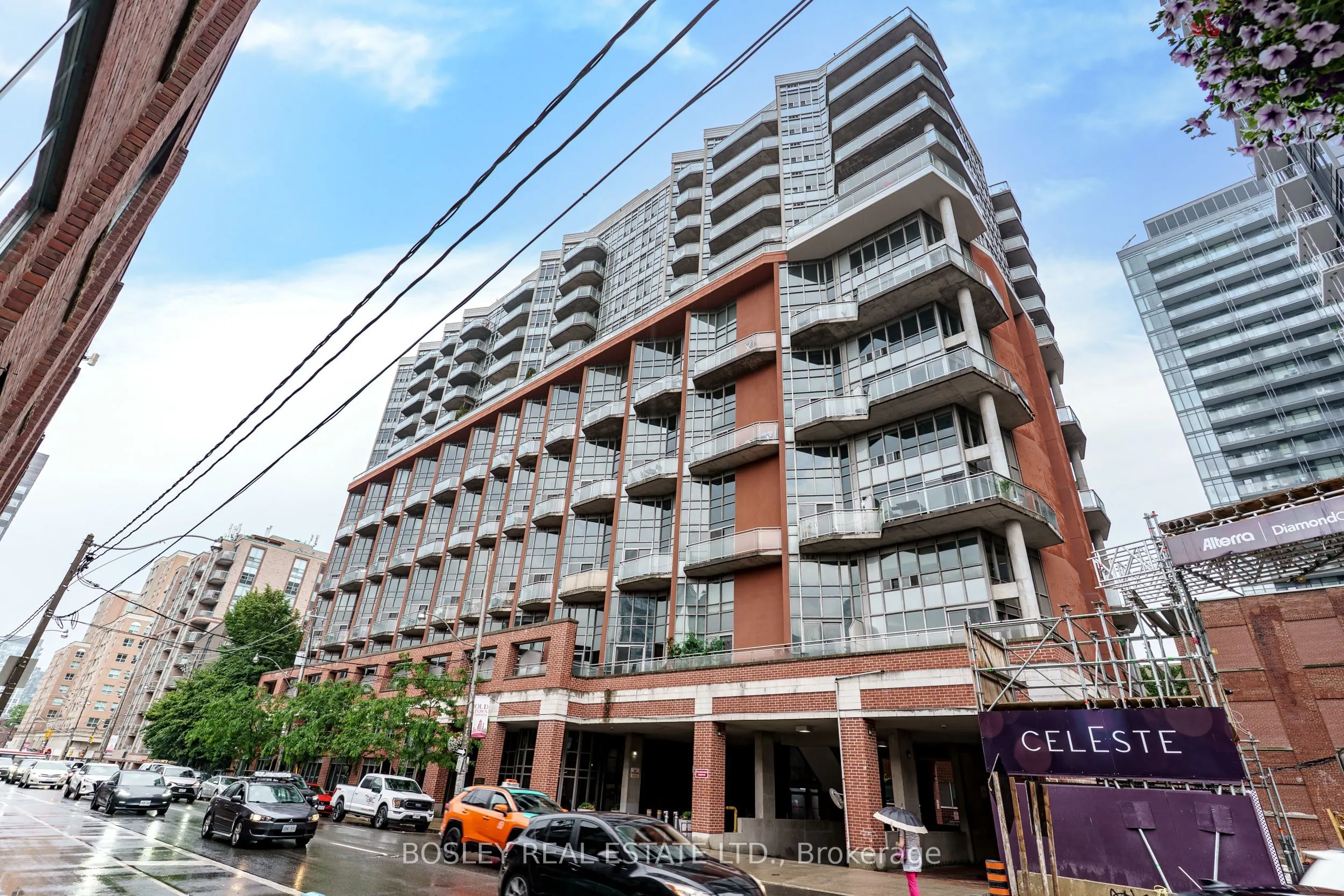 255 Richmond Street E, #818