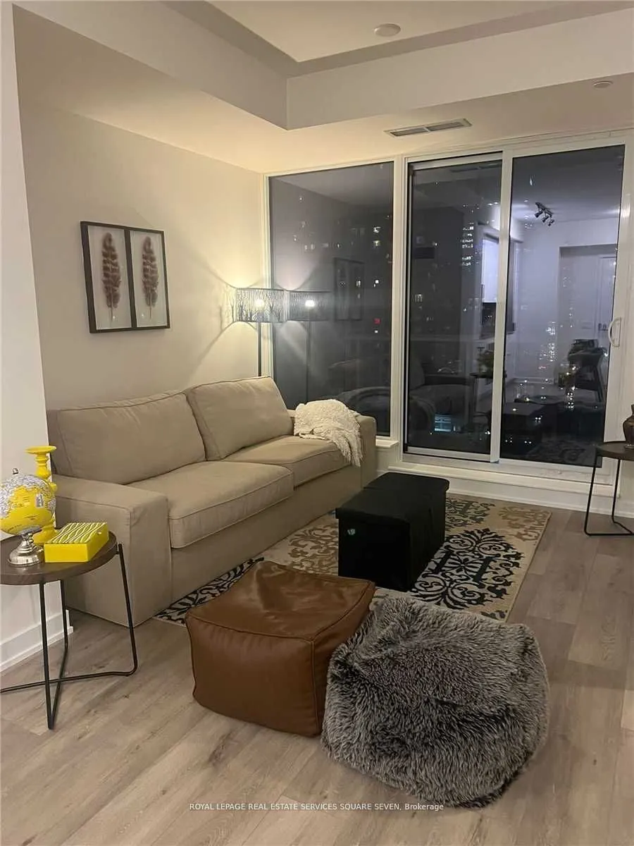 28 Freeland Street, #1303
