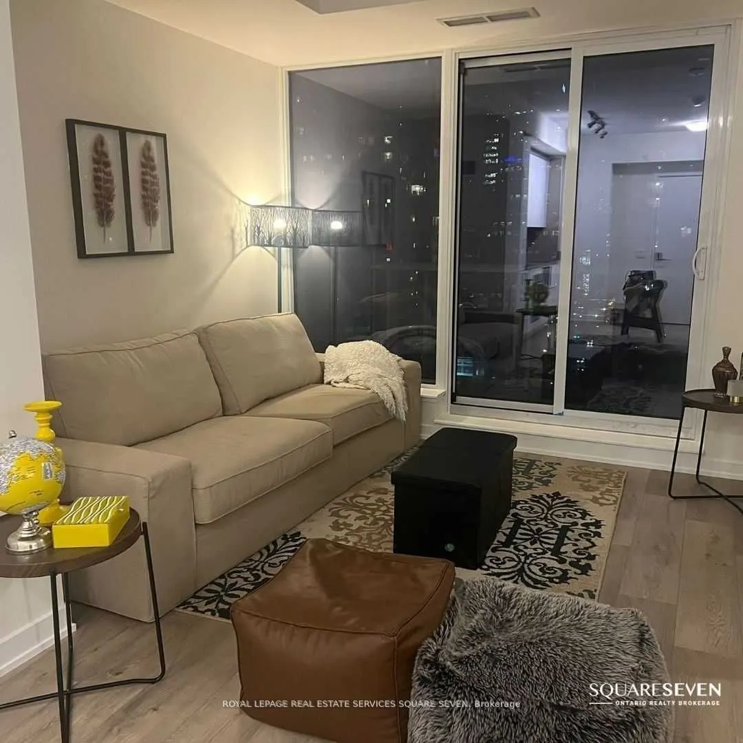 28 Freeland Street, #1303
