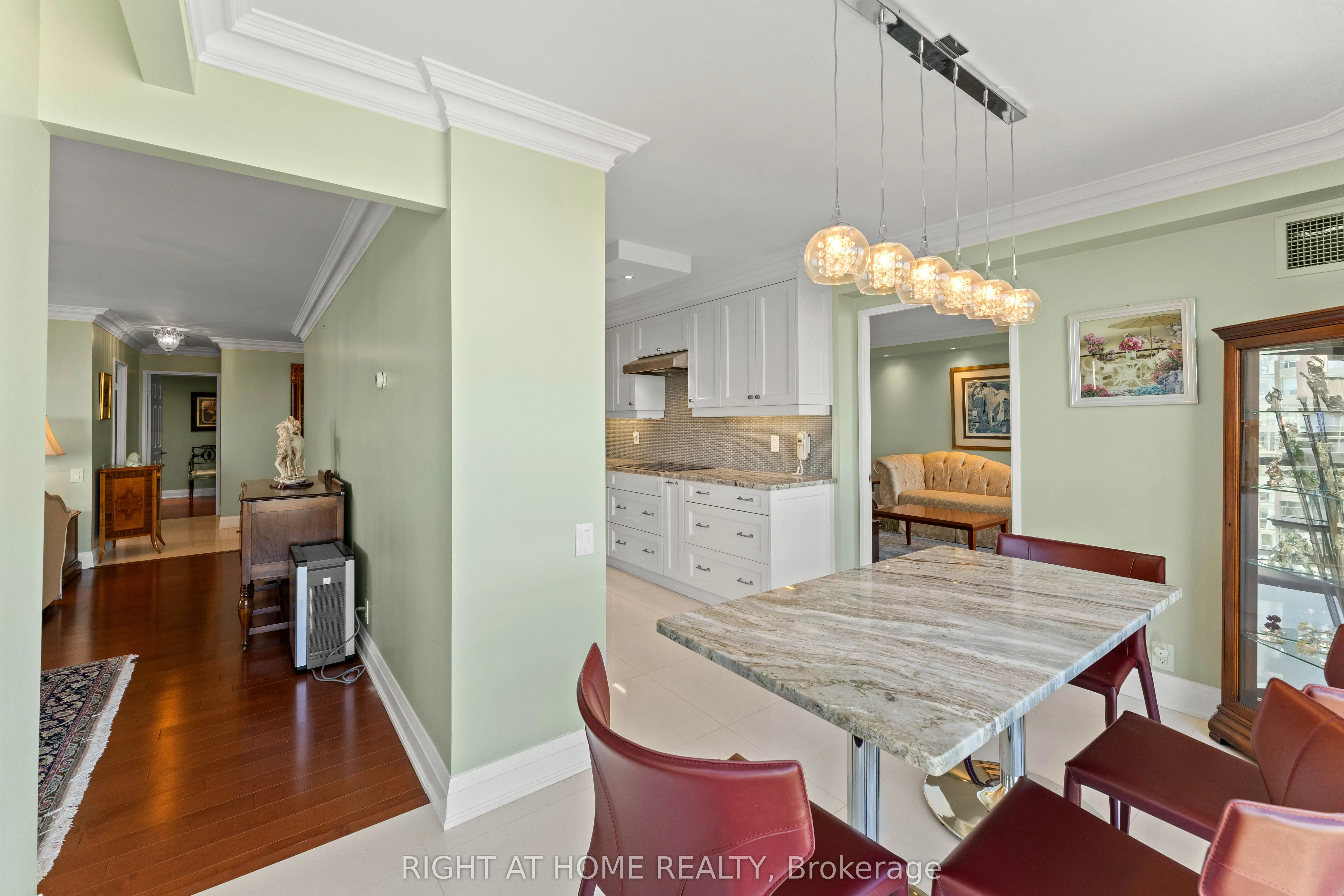 3 Concorde Place, #1503
