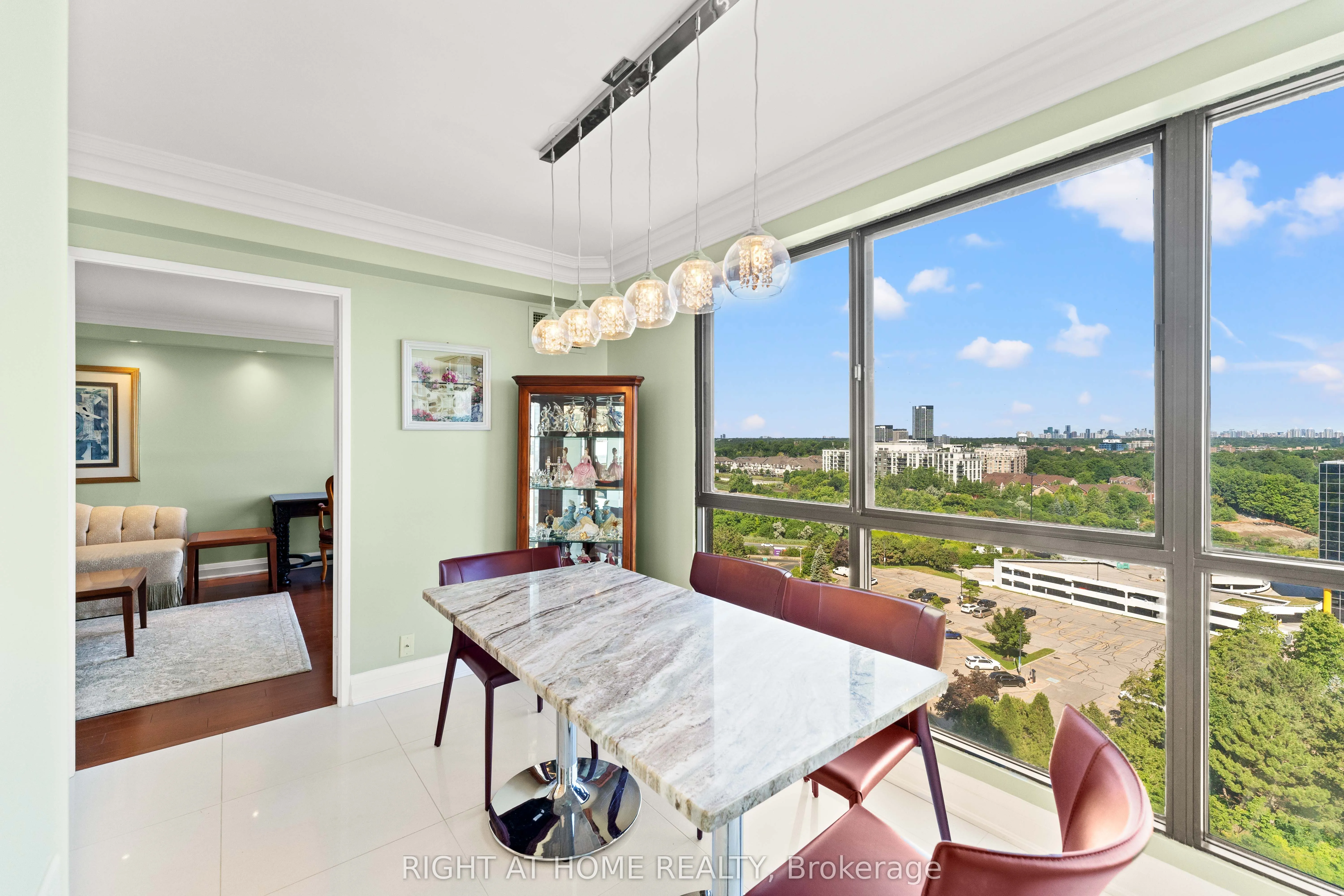 3 Concorde Place, #1503