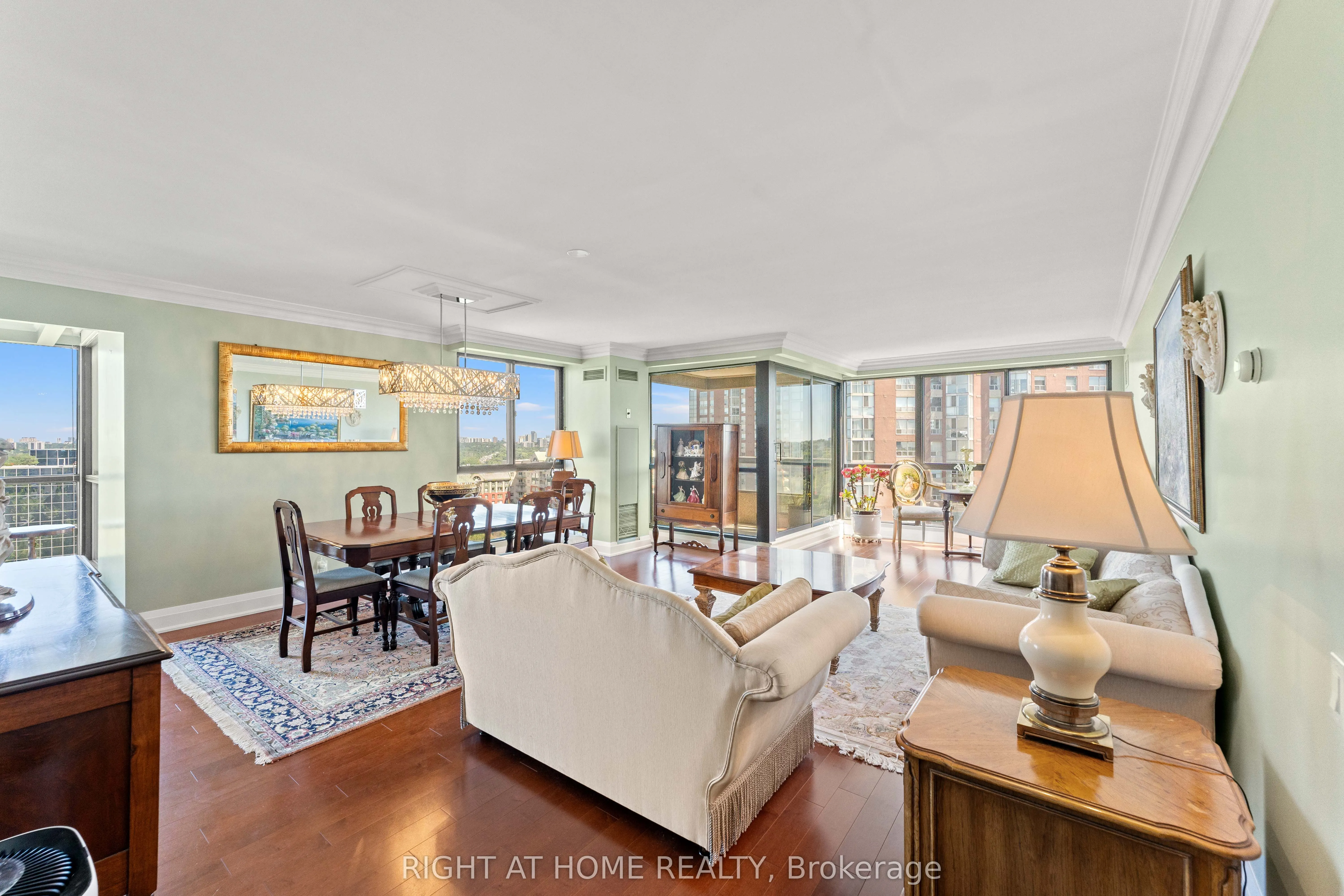 3 Concorde Place, #1503