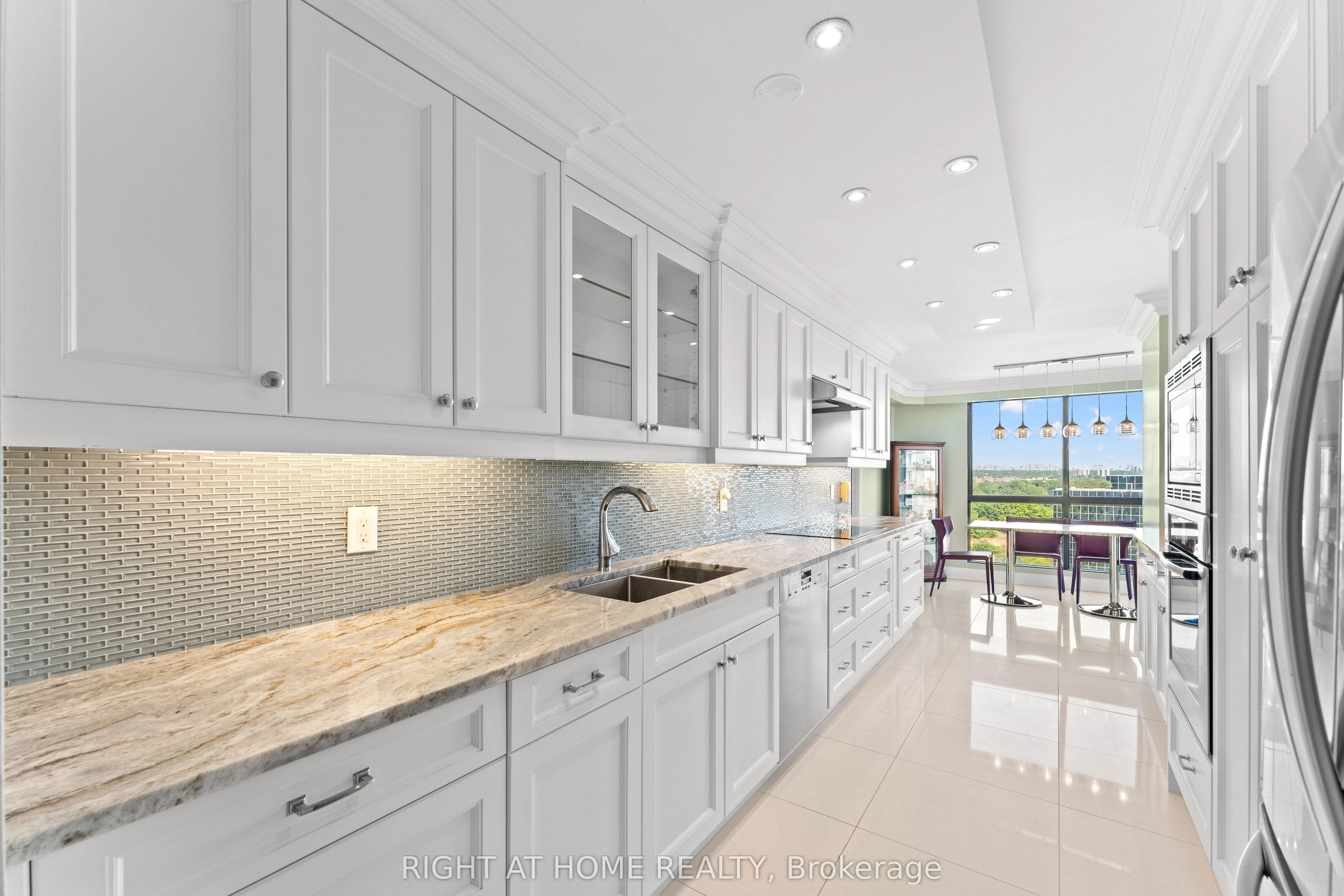 3 Concorde Place, #1503