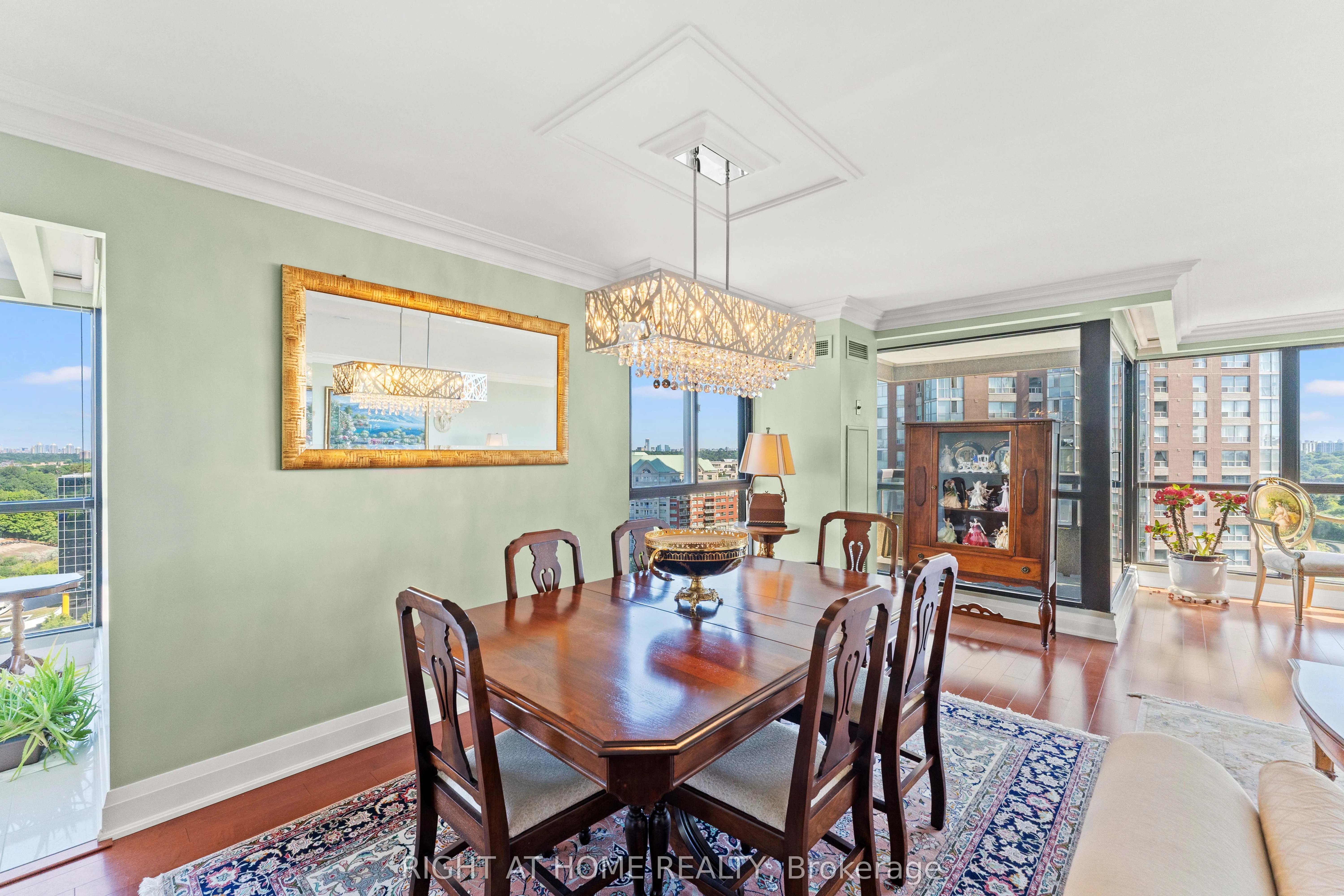 3 Concorde Place, #1503