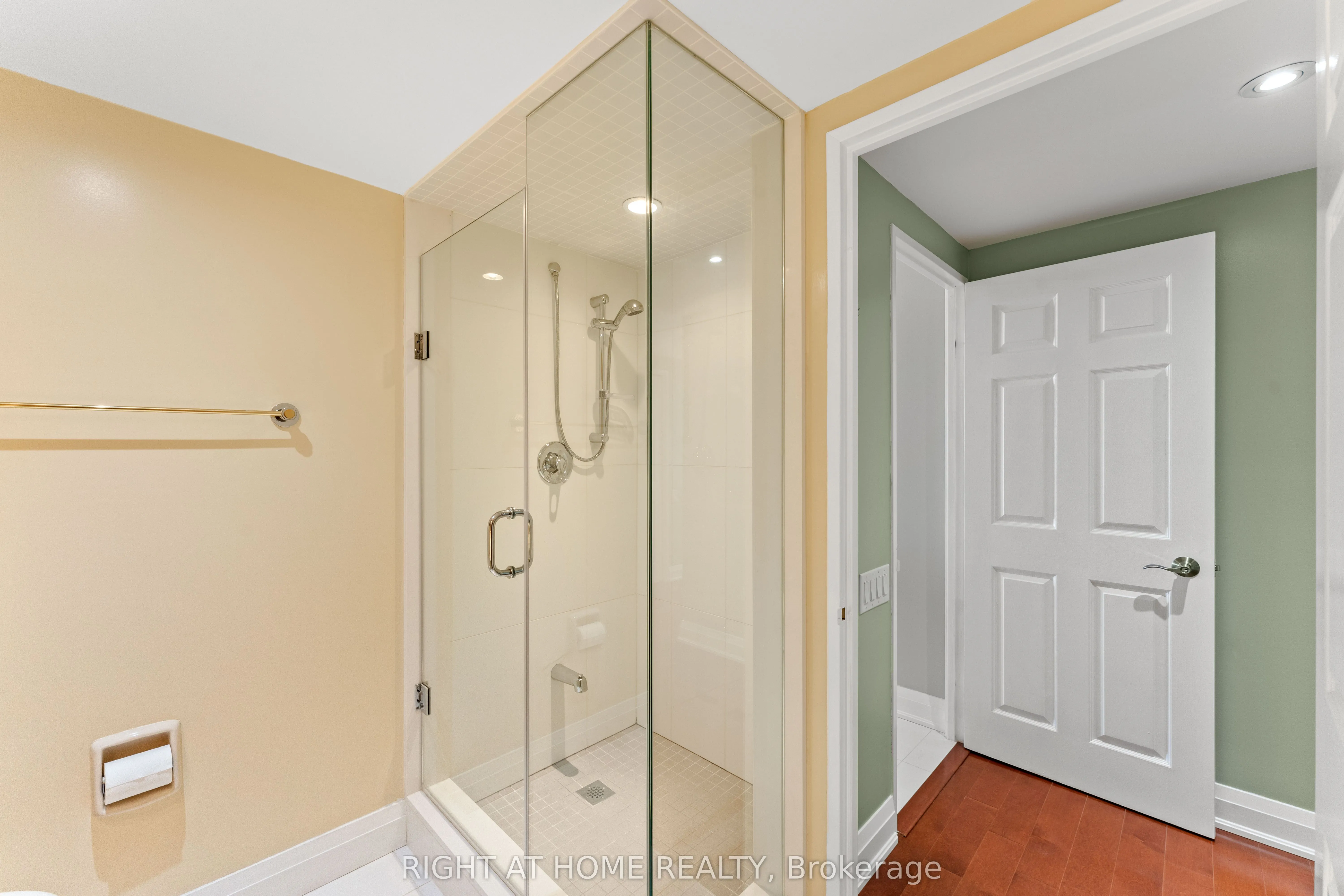 3 Concorde Place, #1503