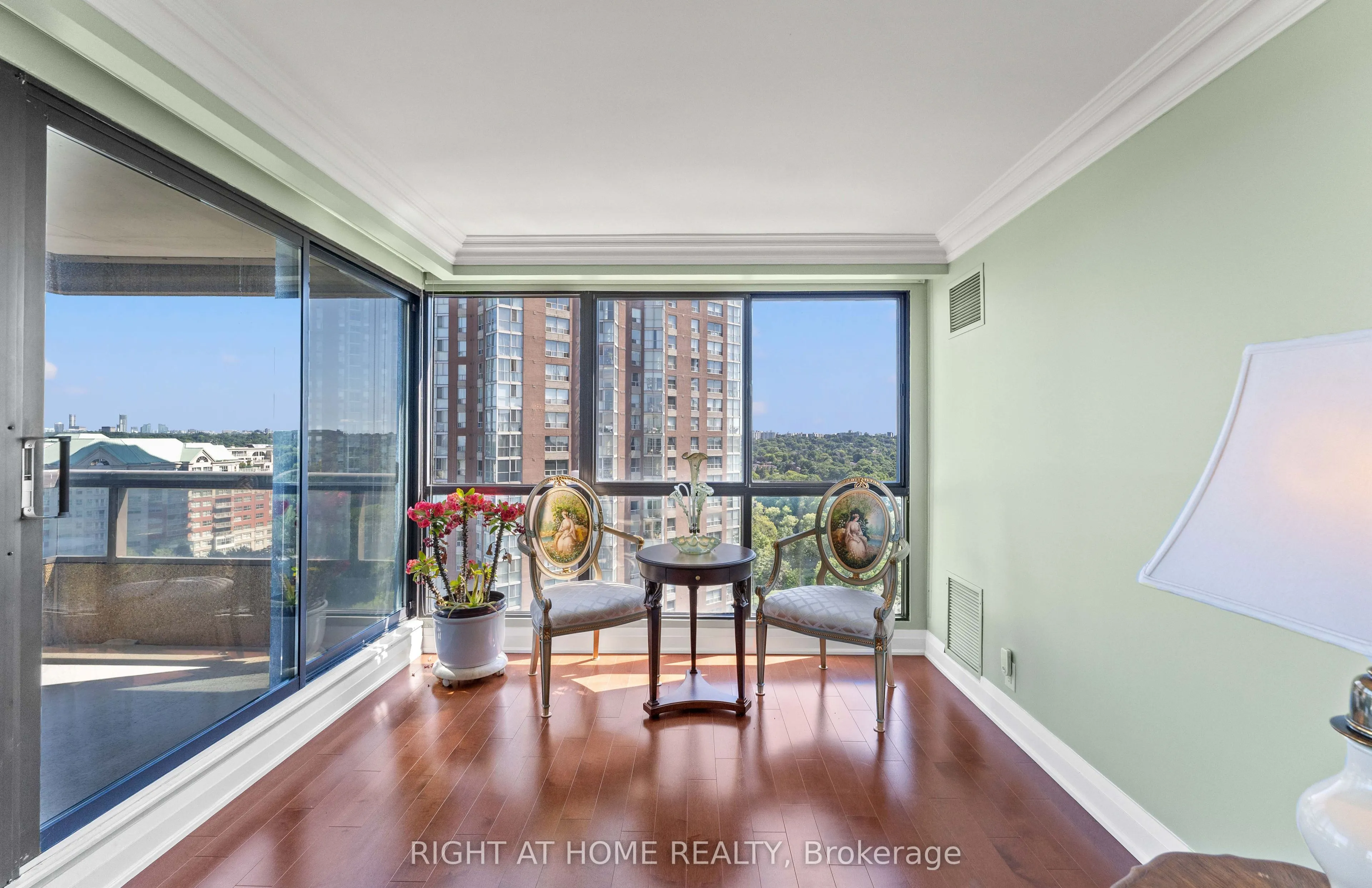 3 Concorde Place, #1503