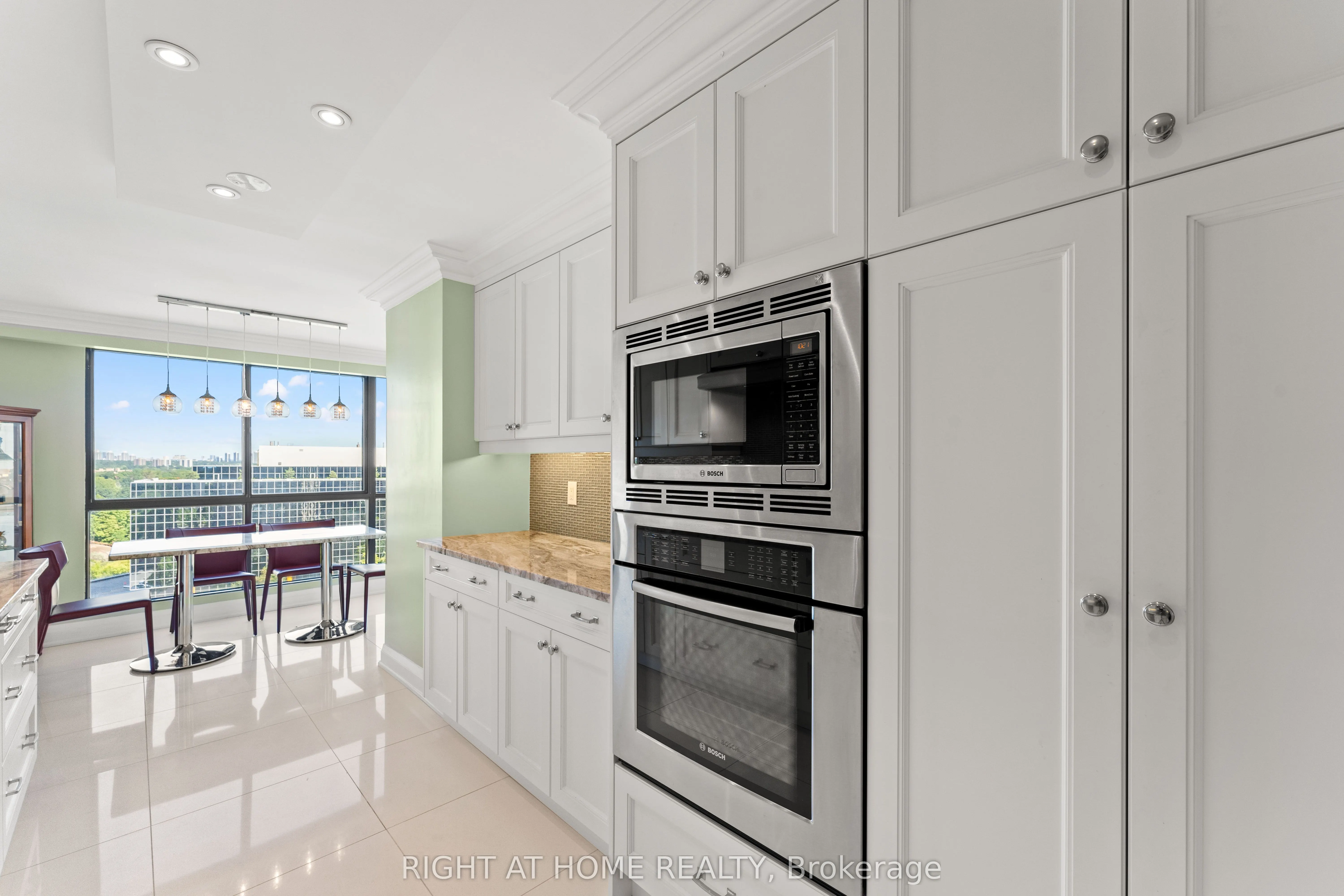 3 Concorde Place, #1503