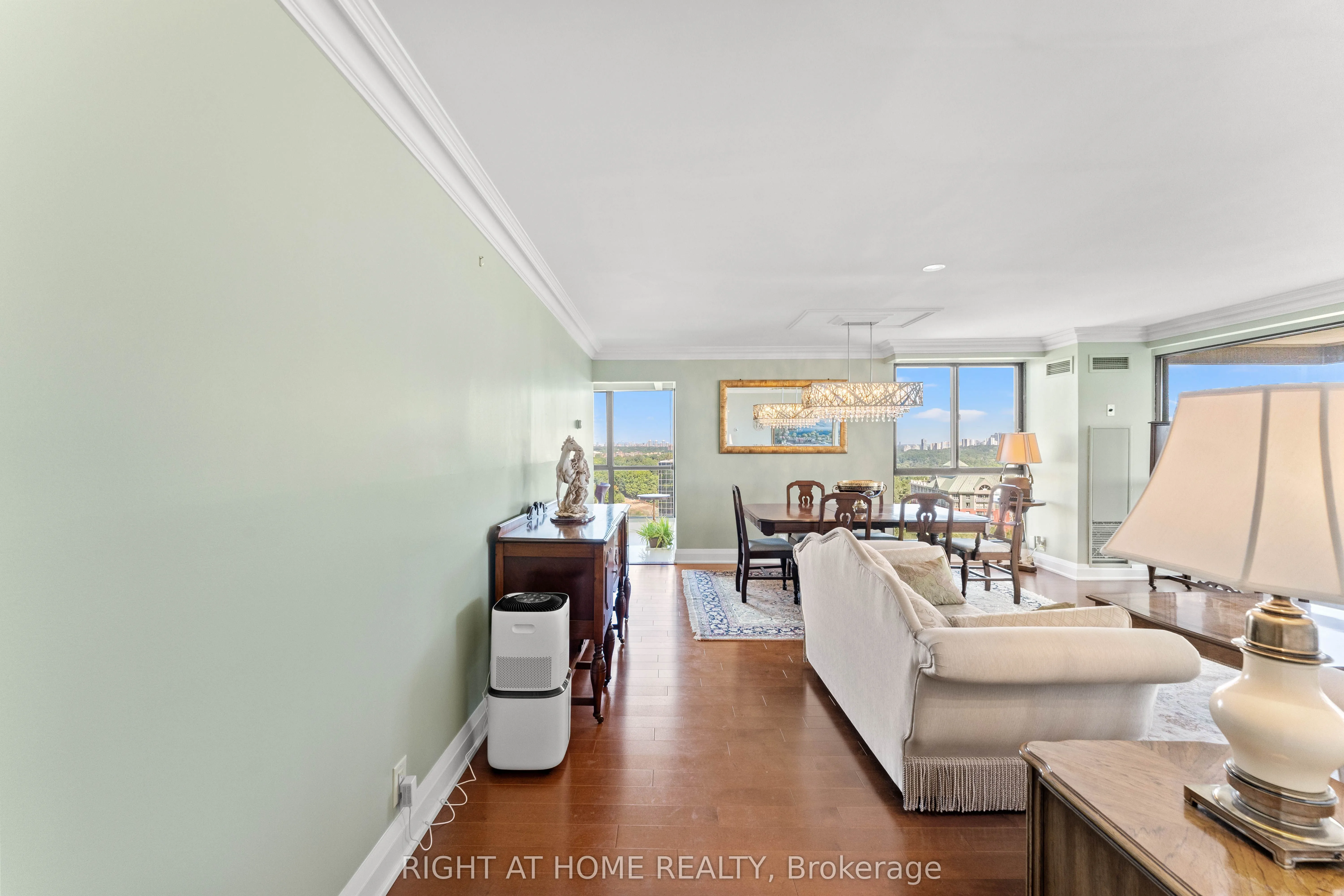 3 Concorde Place, #1503