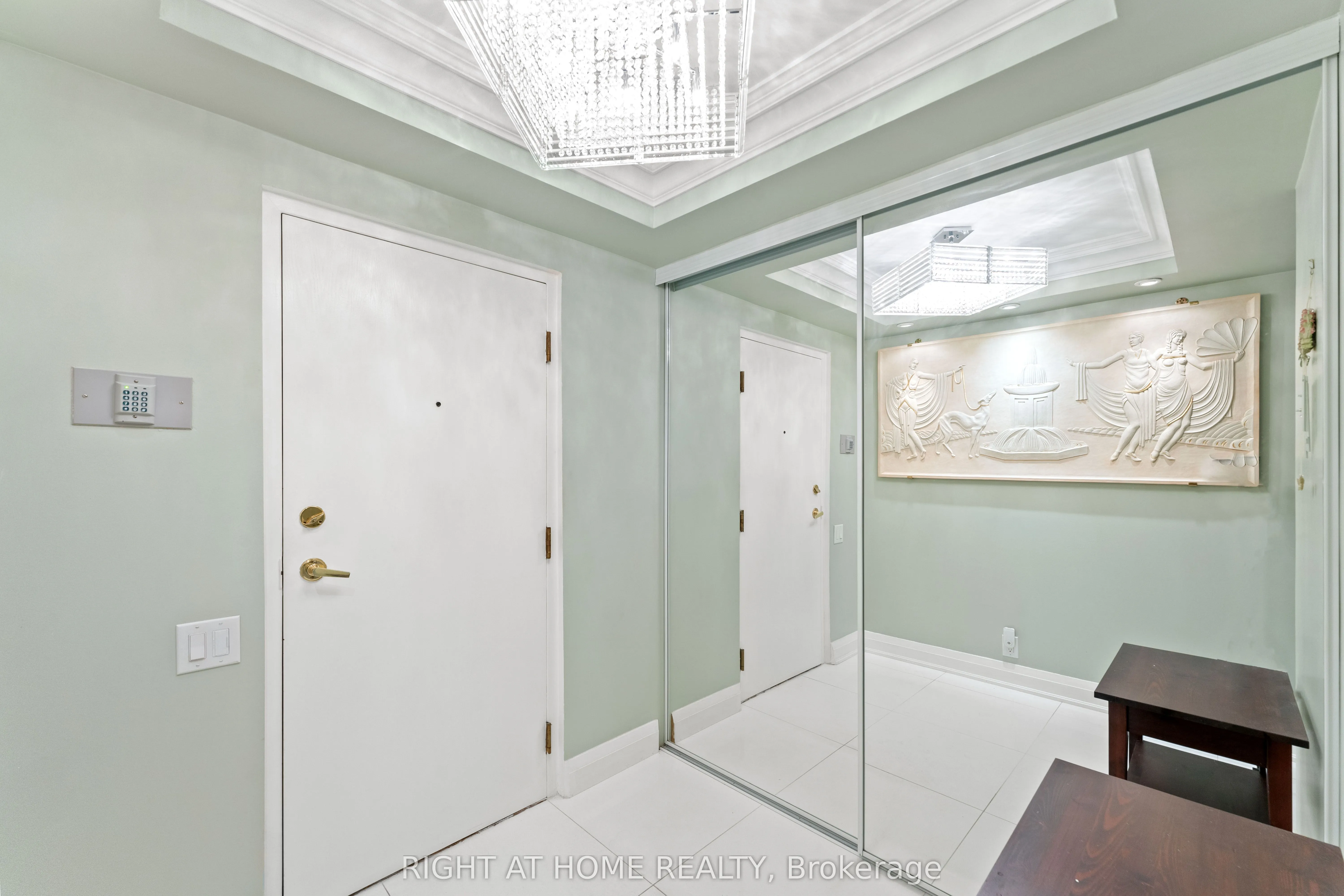 3 Concorde Place, #1503