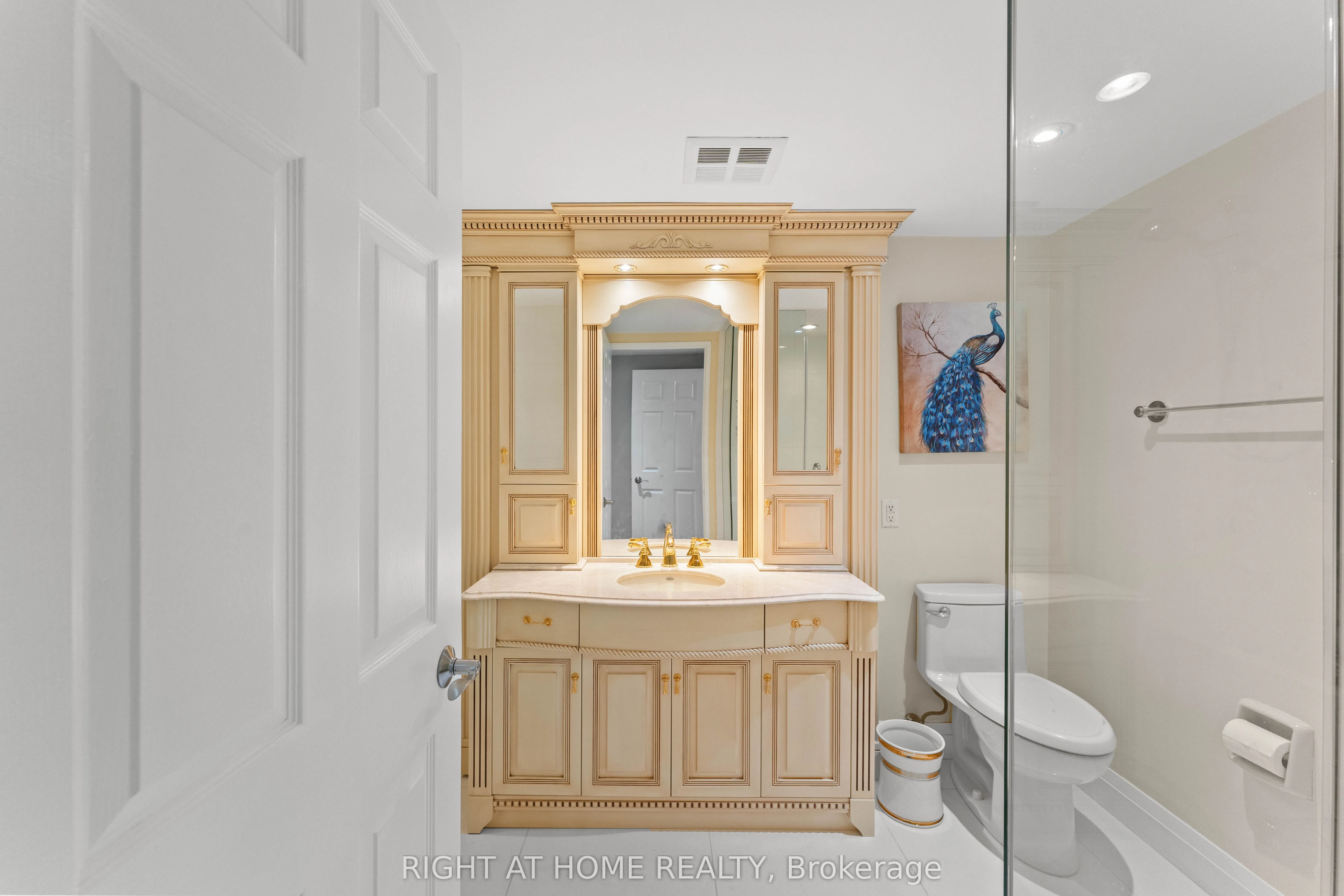 3 Concorde Place, #1503