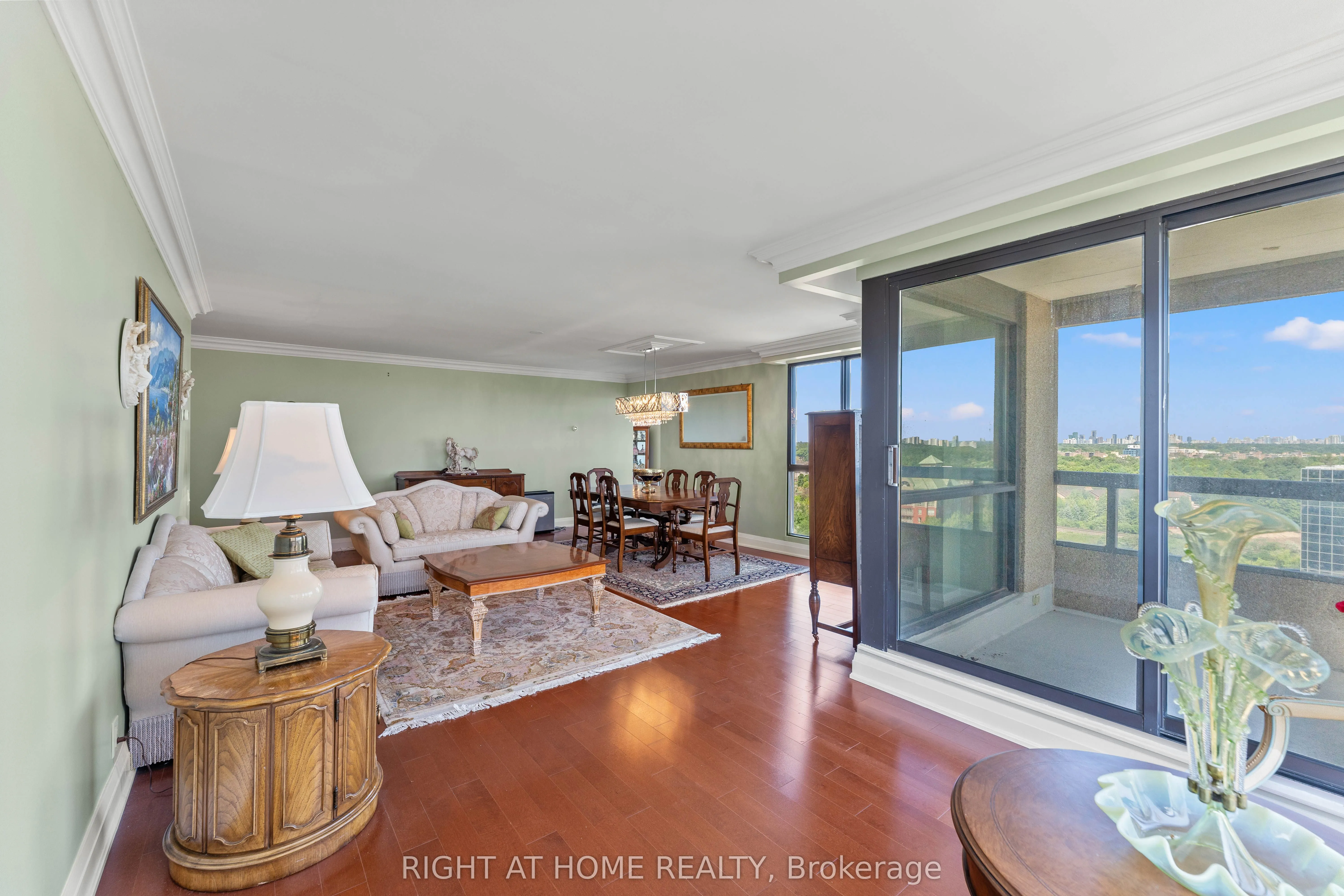 3 Concorde Place, #1503