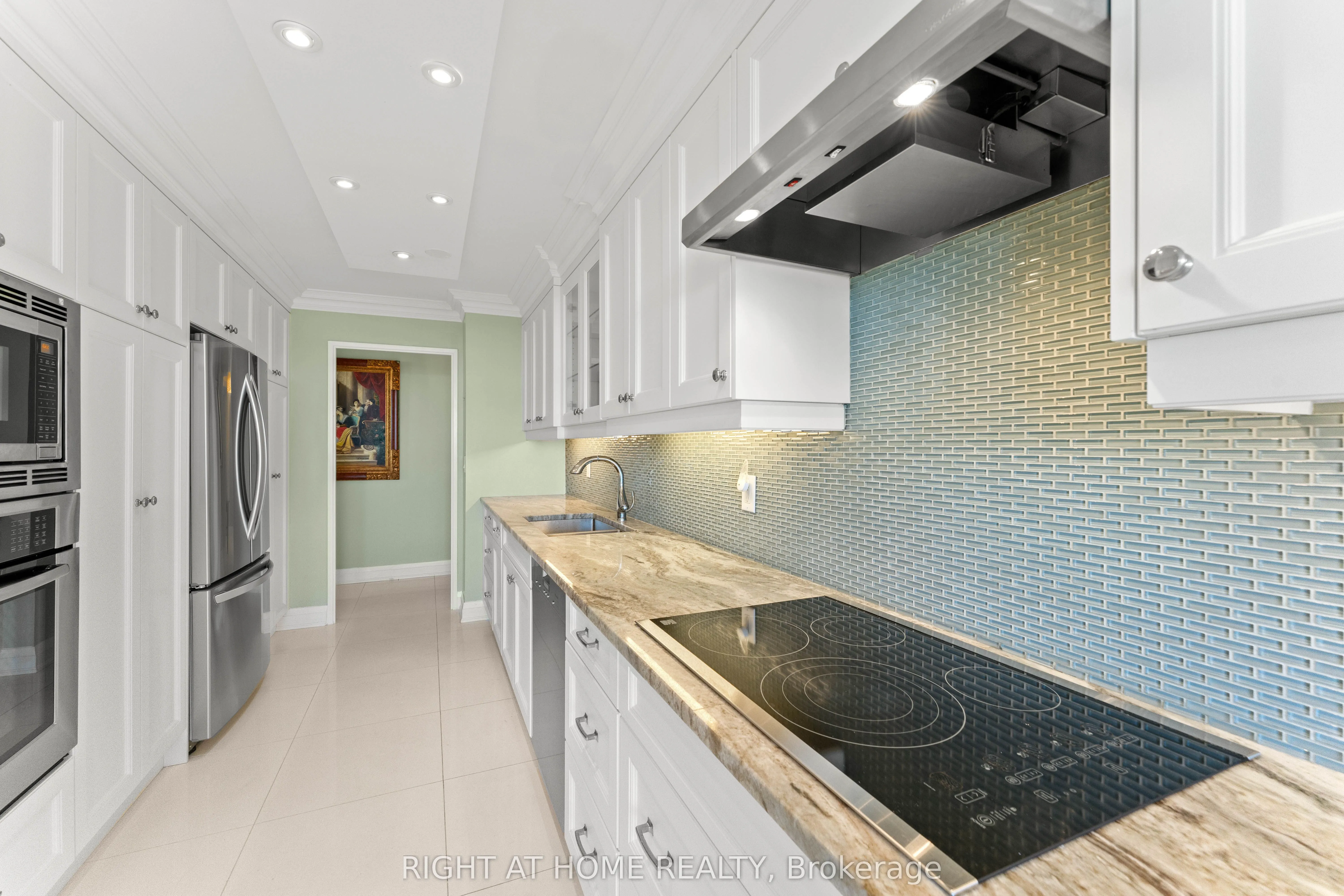 3 Concorde Place, #1503