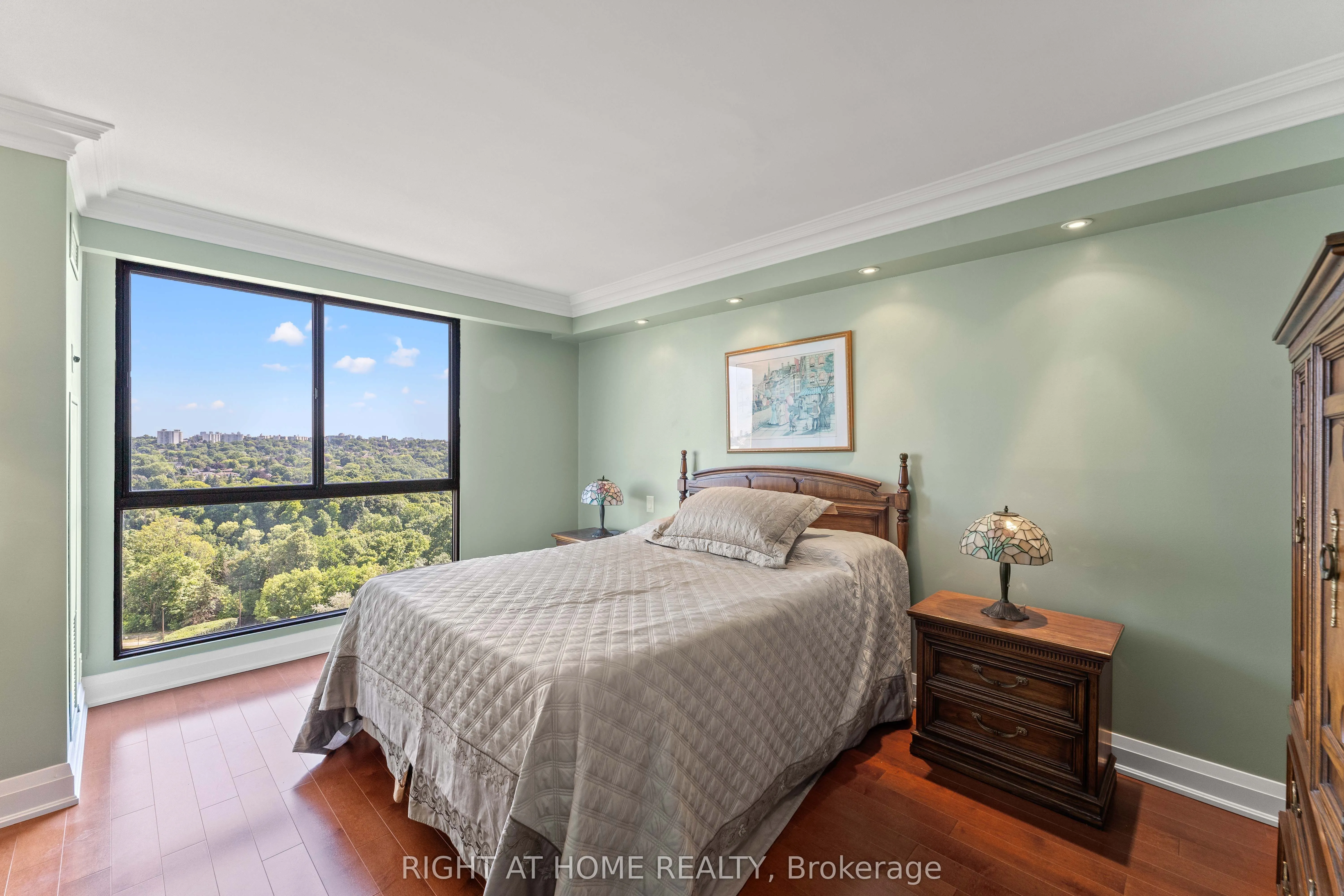 3 Concorde Place, #1503