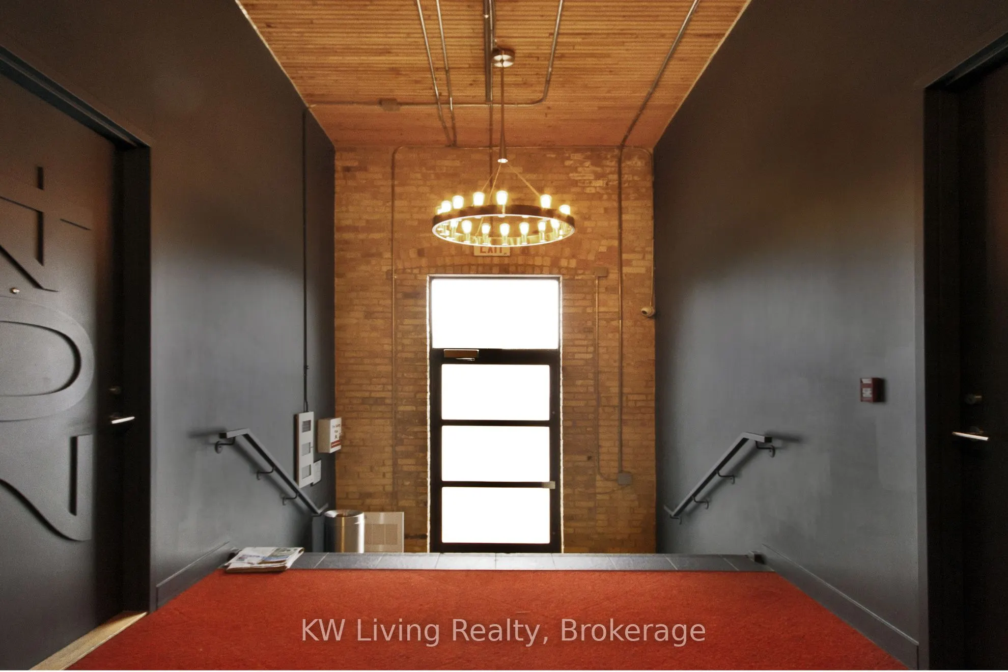 736 Dundas Street E, #402
