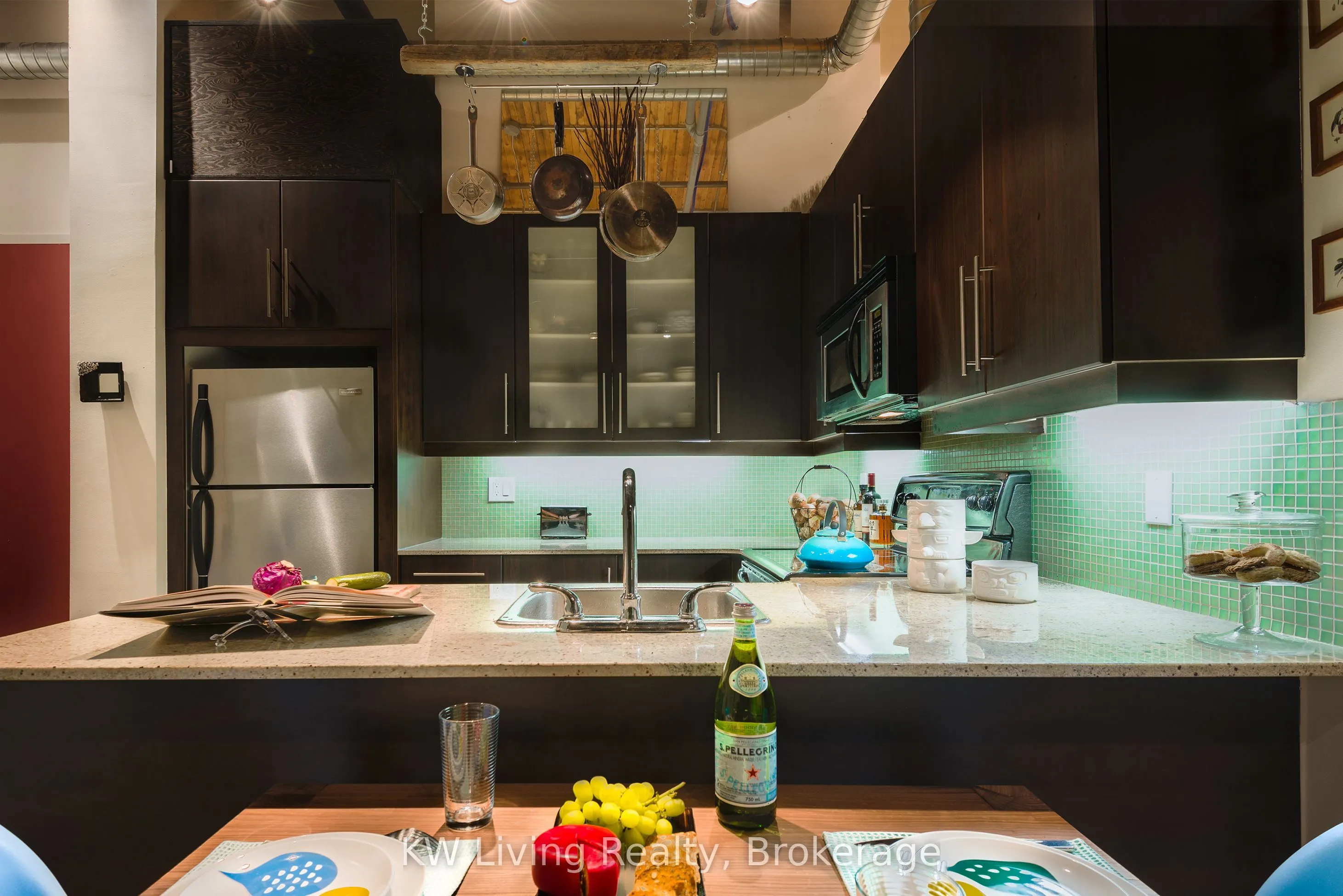 736 Dundas Street E, #402