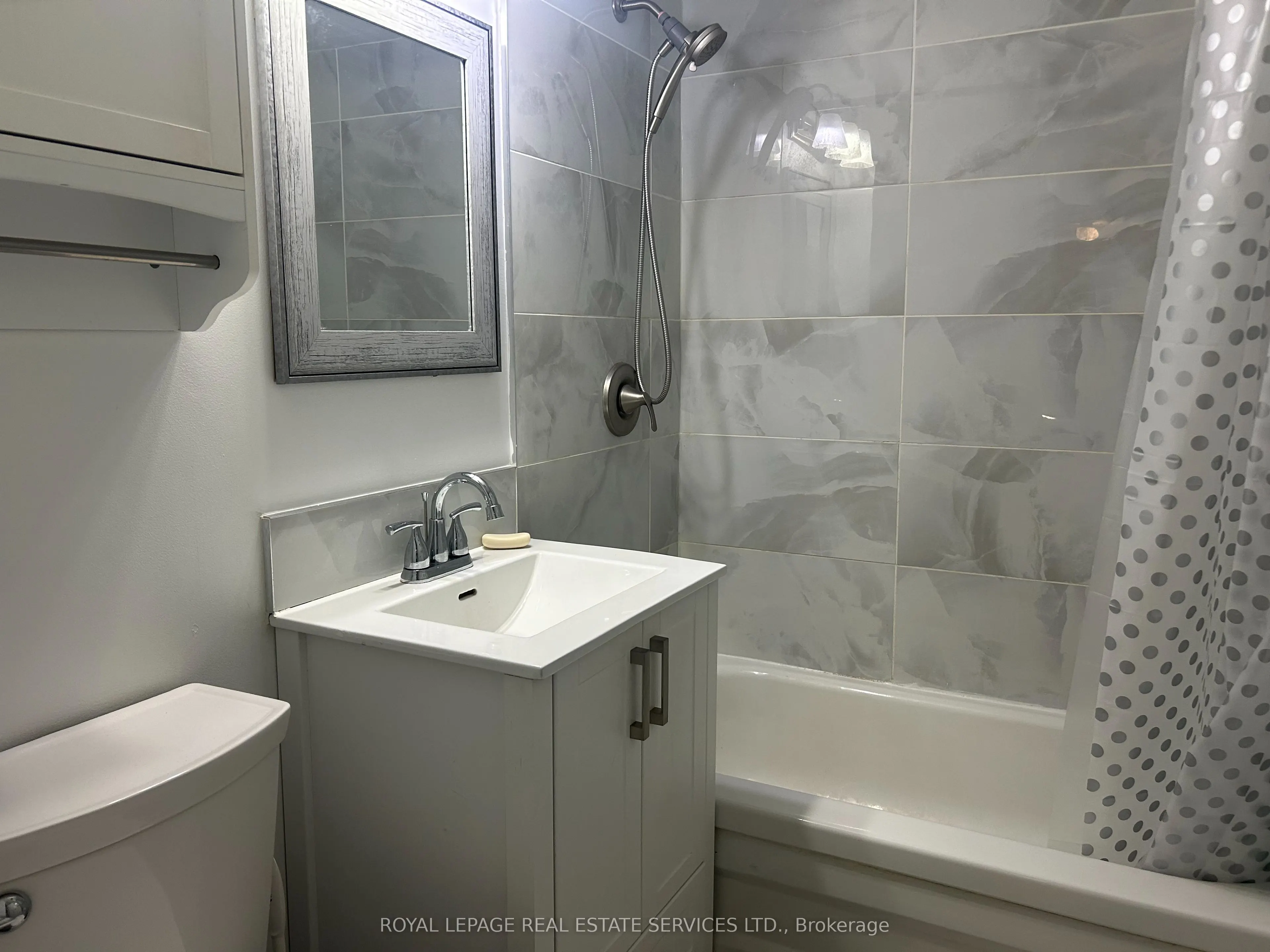 212 Clinton Street, #L