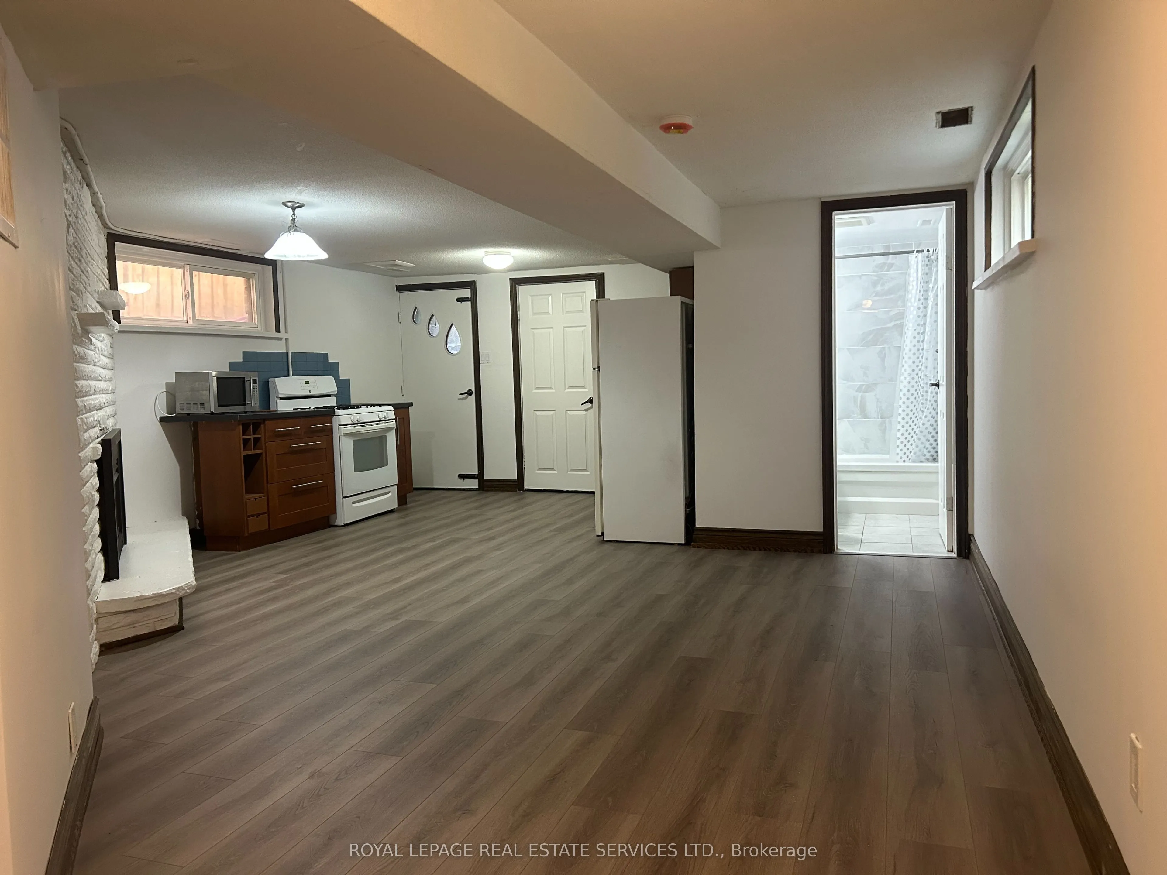 212 Clinton Street, #L