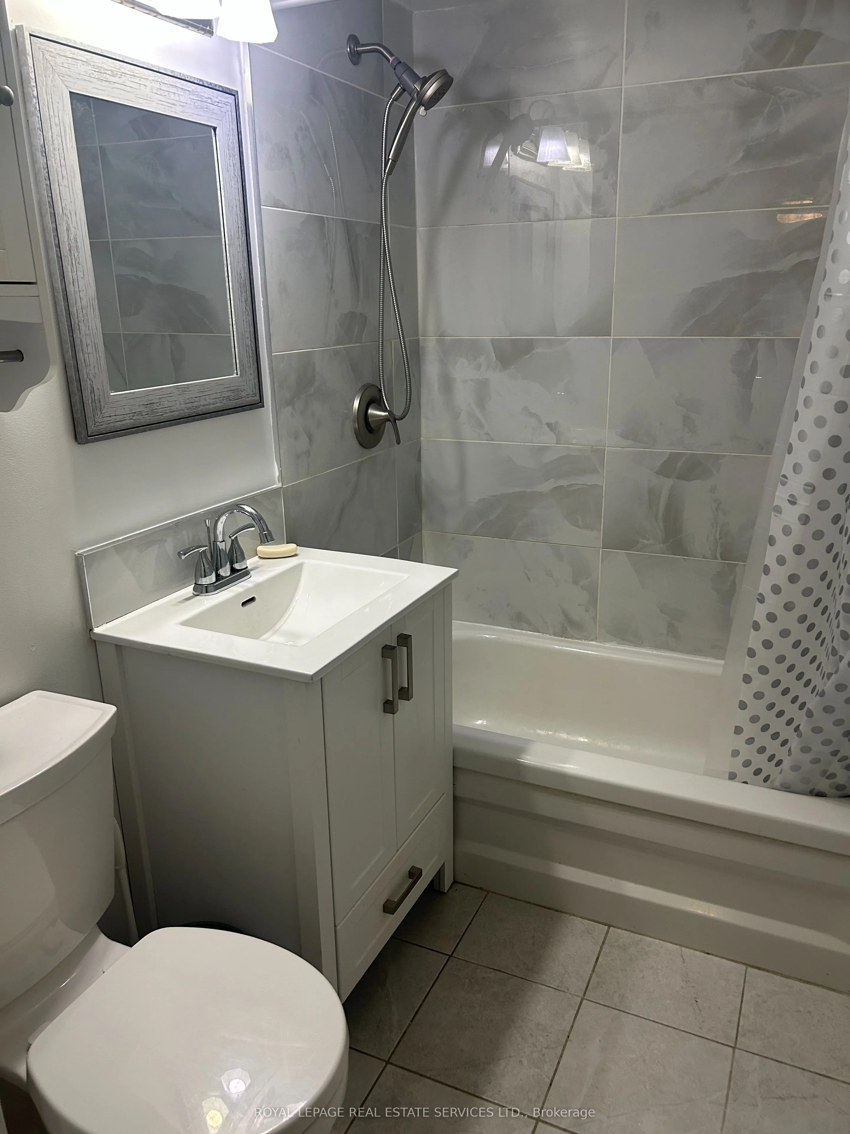 212 Clinton Street, #L
