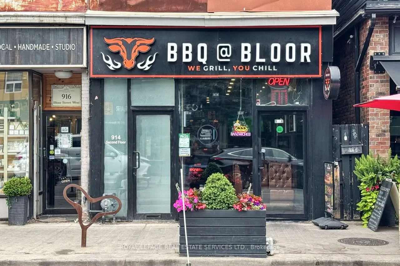 914 Bloor Street W