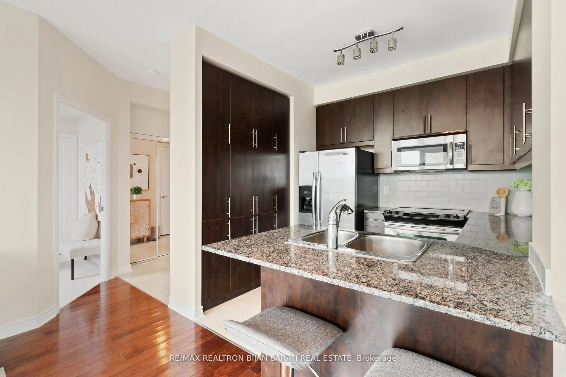 18 Holmes Avenue, #2510