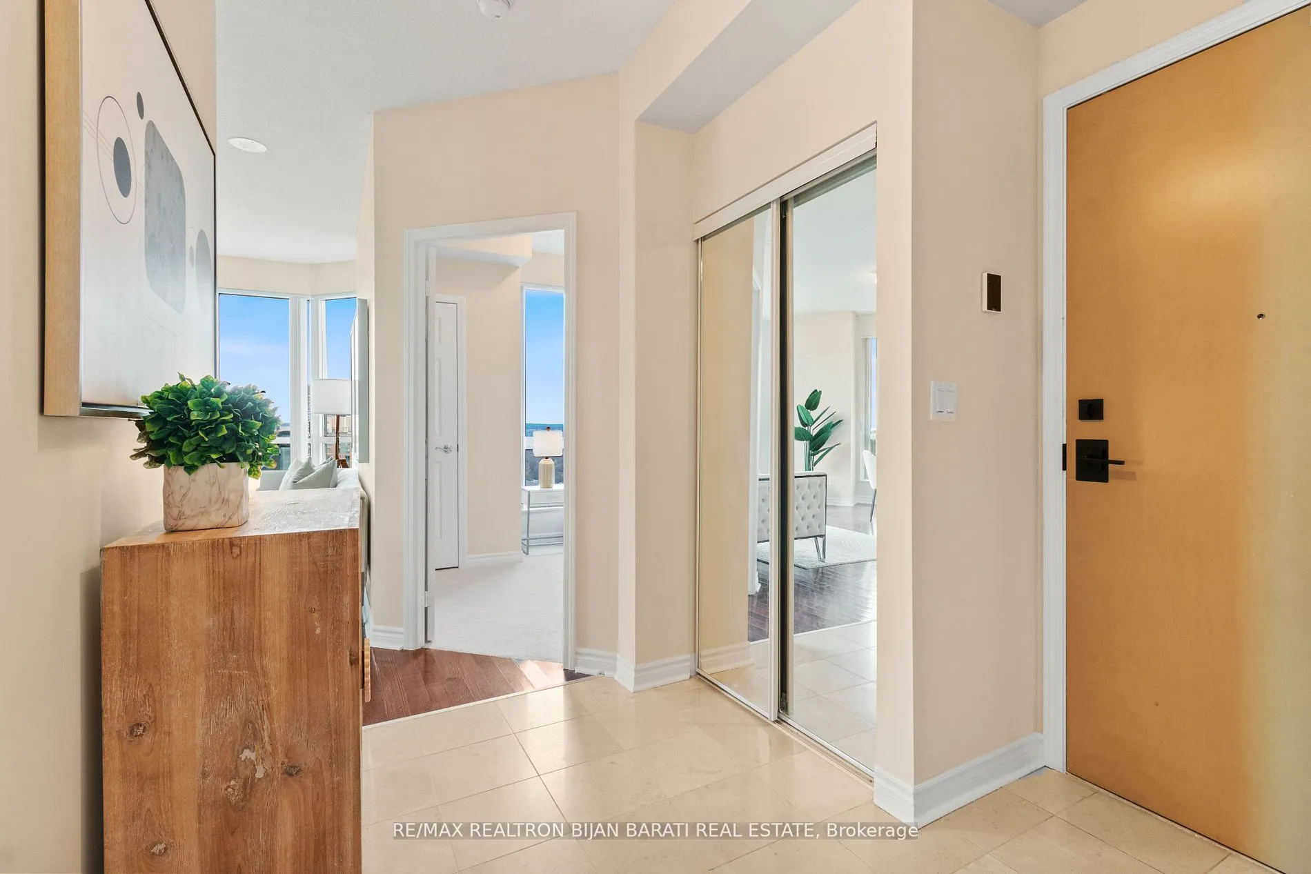 18 Holmes Avenue, #2510